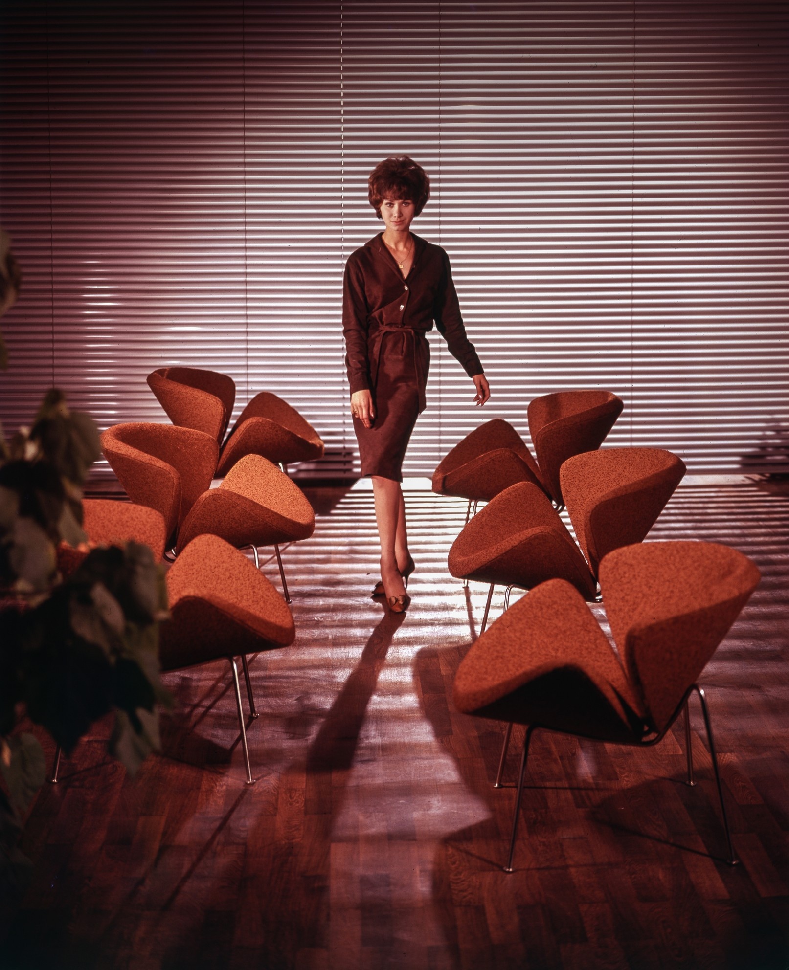 Artifort Orange Slice F 437 - Tonus 474 - Chroom onderstel