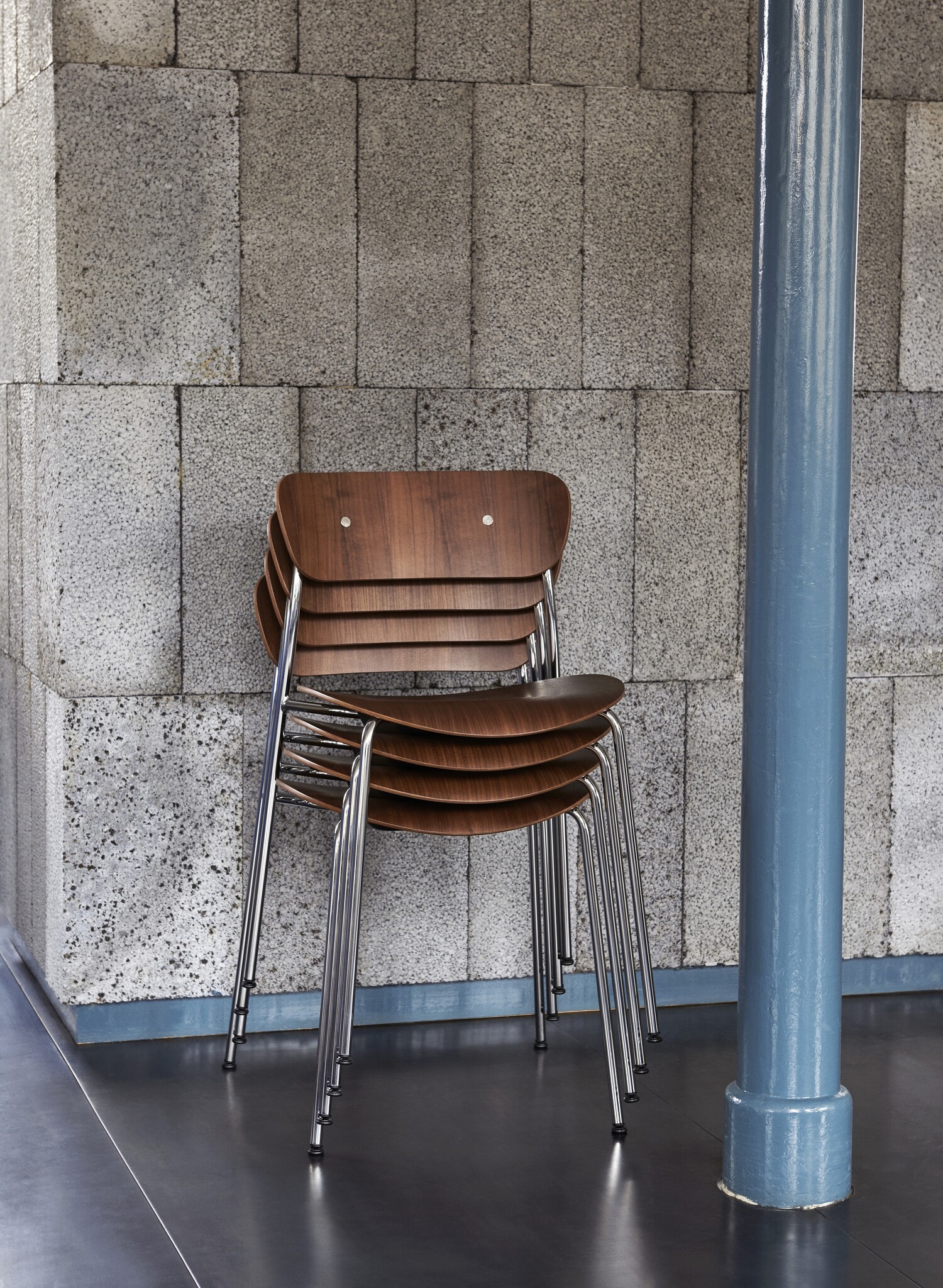 &Tradition Pavilion AV1 - Set of 4 - Chrome/Lacquered Walnut - SHOWROOM MODEL