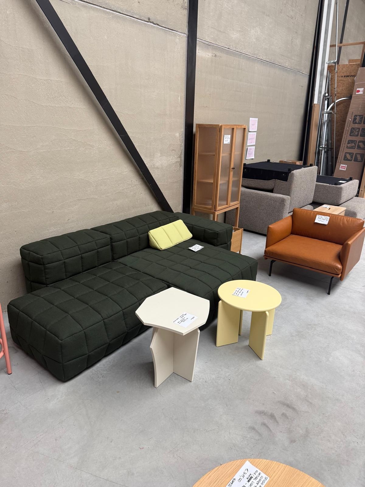 OBJEKTE UNSERER TAGE Henn Sofa design 02 - Vidar 0972 - SHOWROOM MODEL