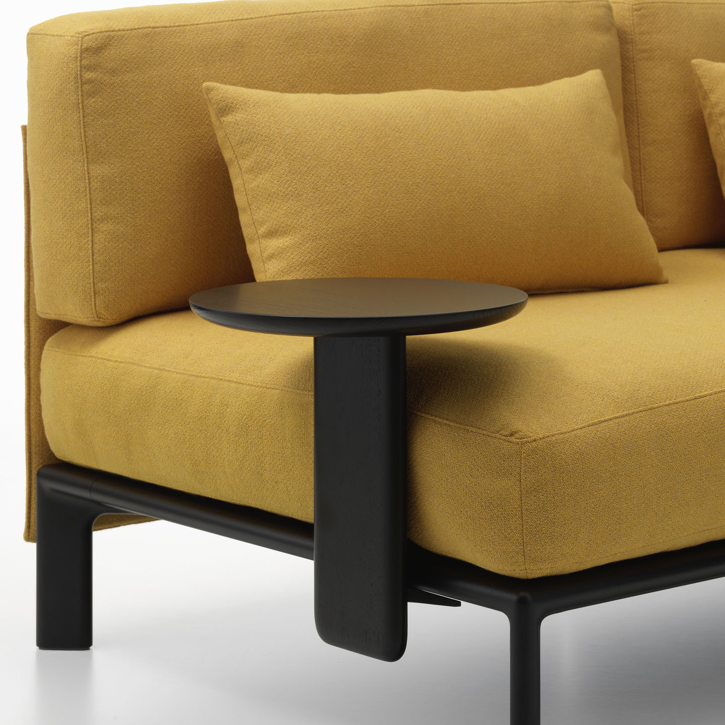 Vitra Anagram Sofa - Basic Dark frame - Dumet Mango Melange - aanbouwtafel zwart es gelakt ⌀35