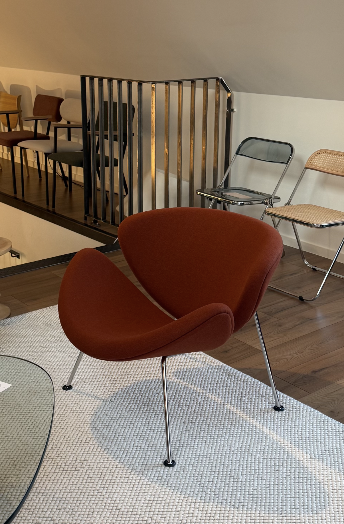 Artifort Orange Slice F 437 - Tonus 474 - Chroom onderstel