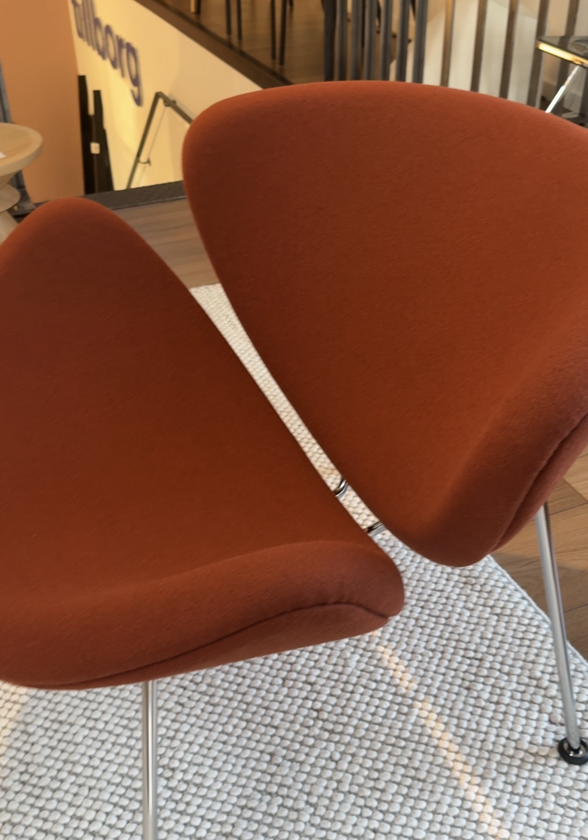 Artifort Orange Slice F 437 - Tonus 474 - Chroom onderstel