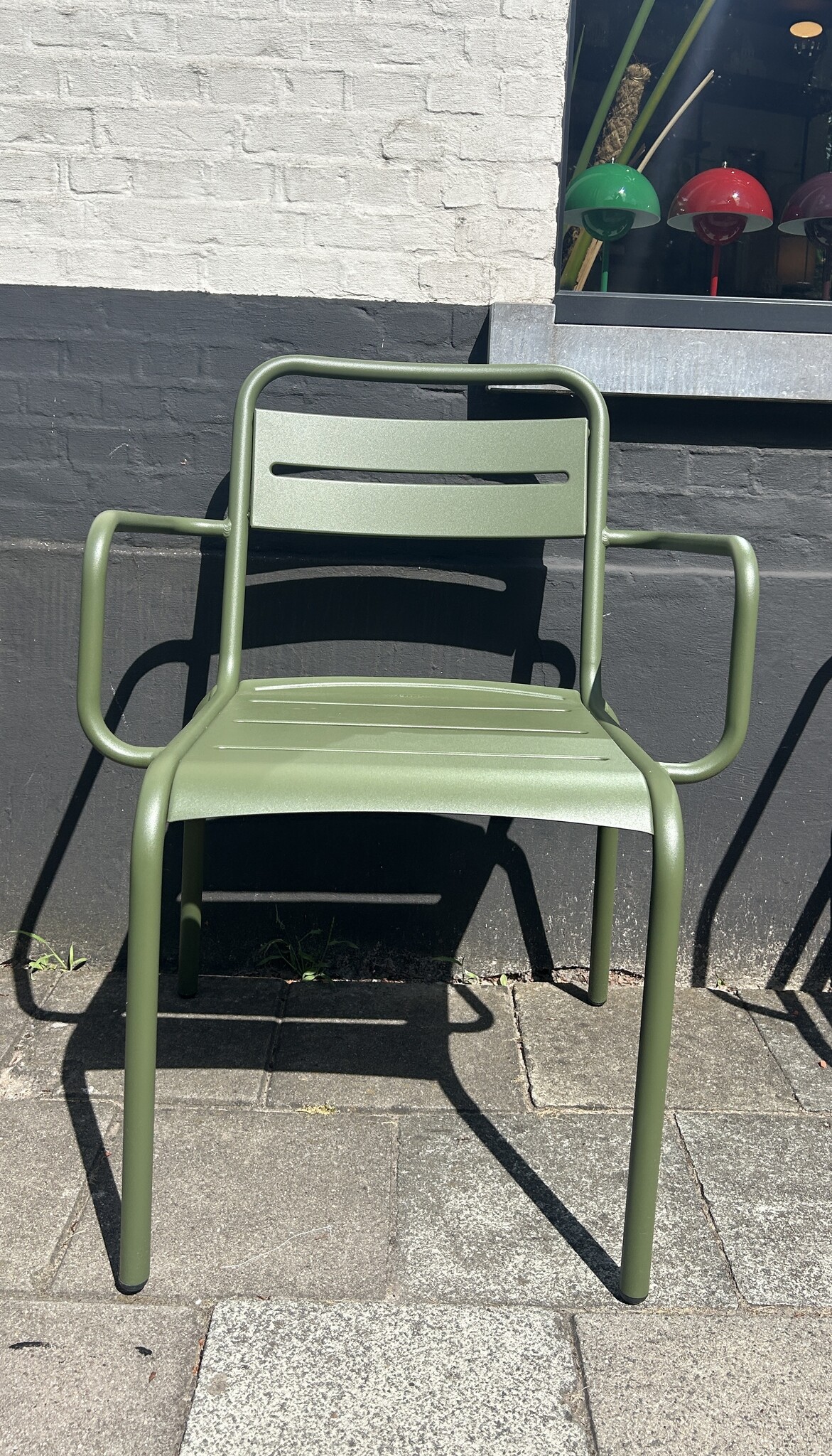 EMU Star Armchair Aluminium - Military Green - SHOWROOMMODEL