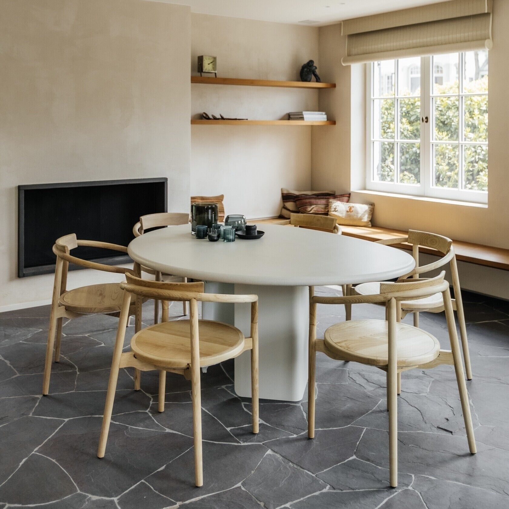 TOOON by Toon De Somer Taso Table small cement 177x132cm White - SHOWROOMMODEL
