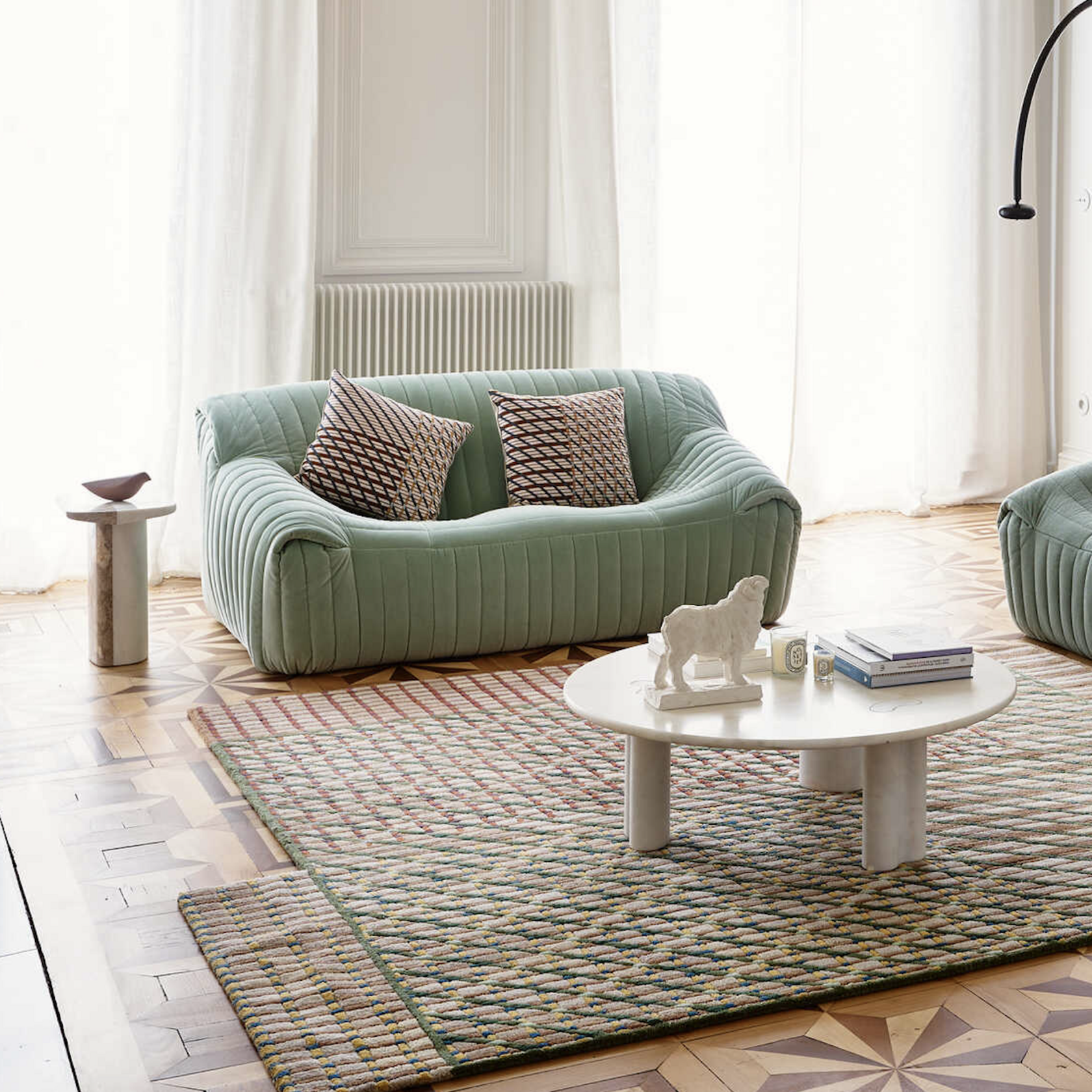 Ligne Roset Sandra Medium 2-zit met Lendekussen - Laco Céladon - SHOWROOMMODEL