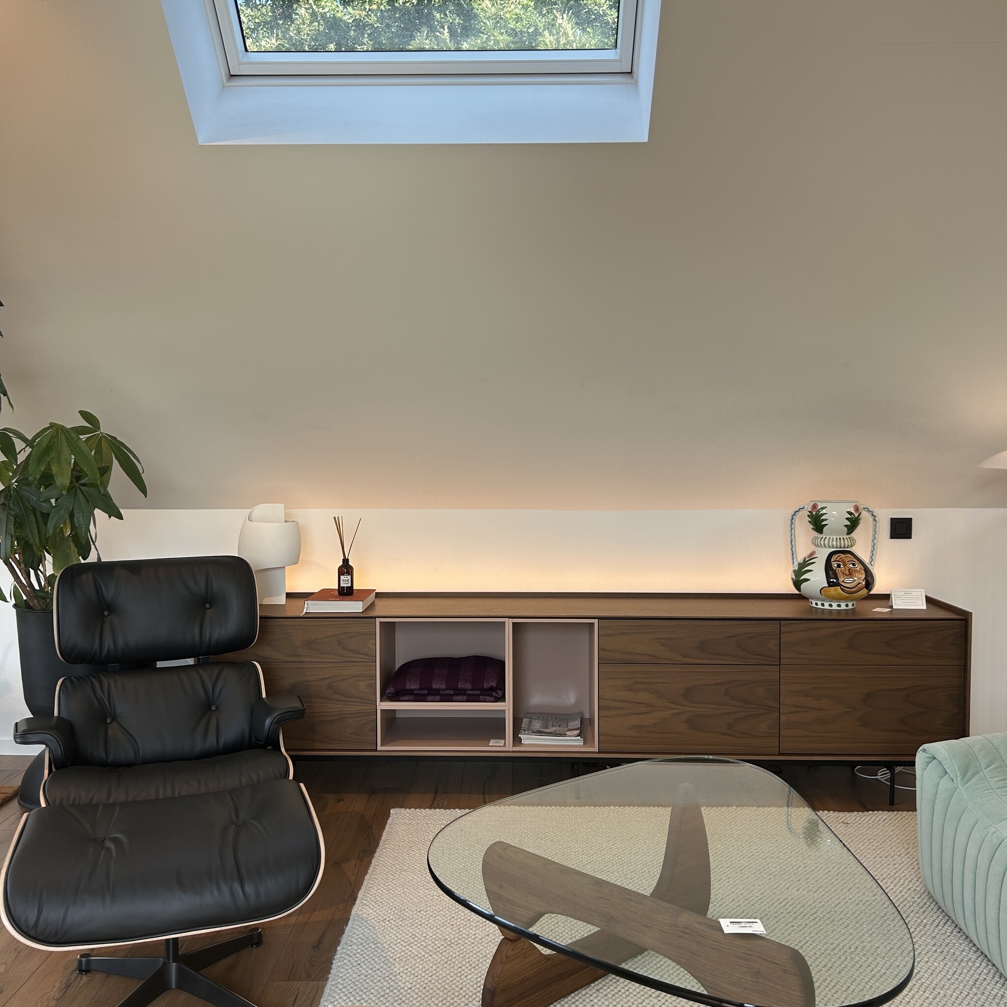 Treku Treku AURA Configuratie SHWR met leds - 272 x 48 x 47 cm - Walnut/Nude