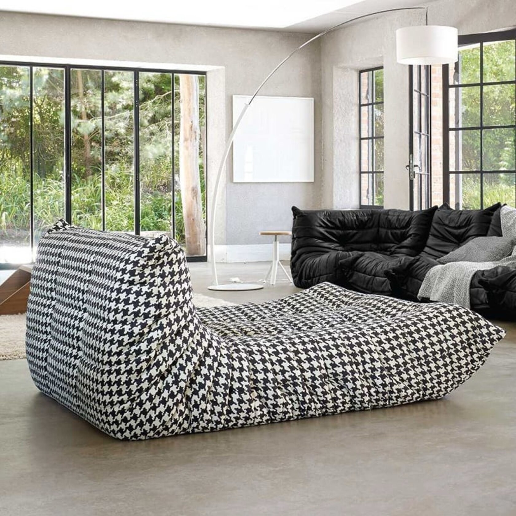 Ligne Roset Togo 2-zit lounge - Alcantara Goya Red