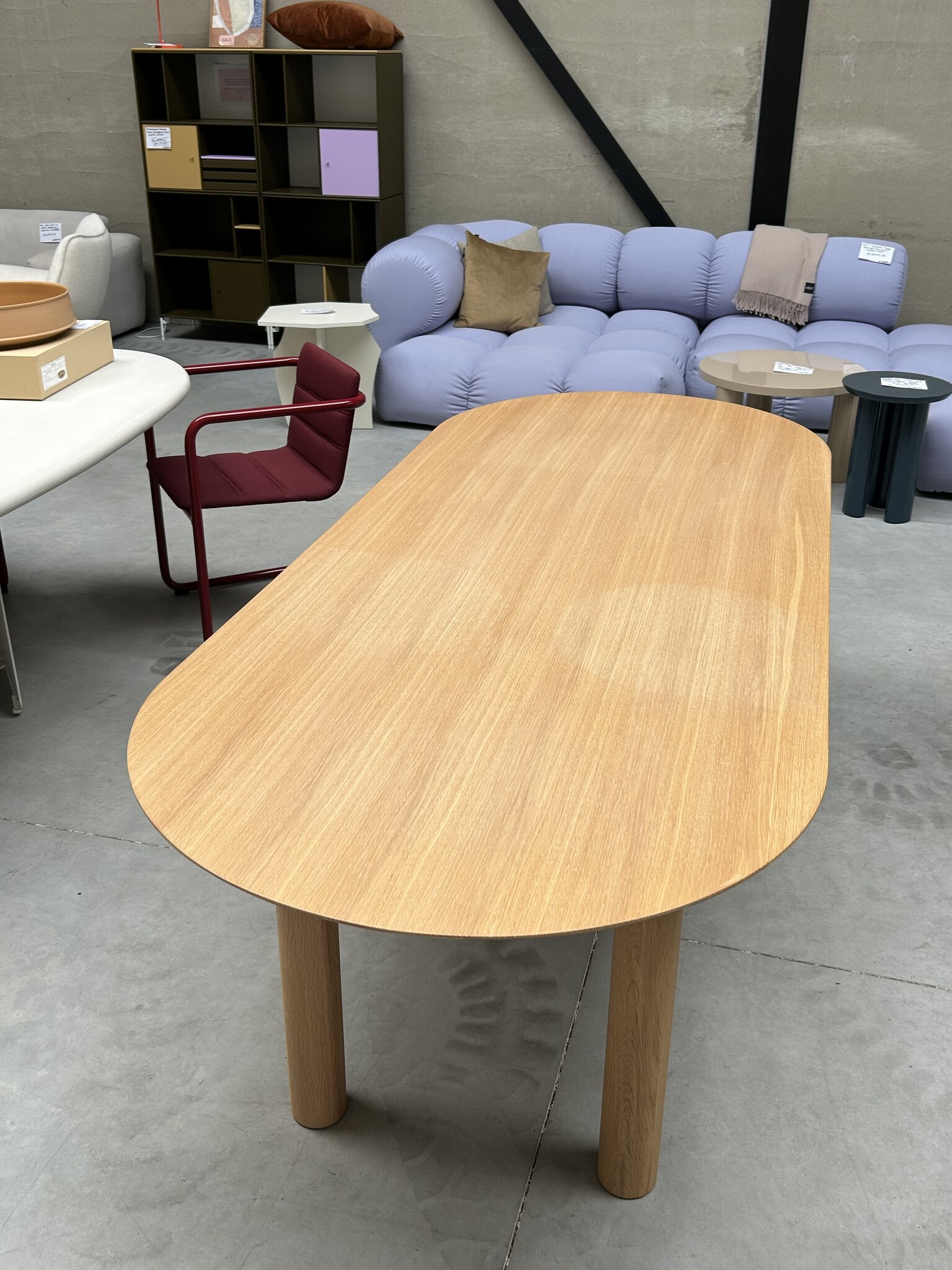 STUDIO HENK Eettafel plat ovaal - Cylinder - 220 x 90 cm - verjongd - Eiken natural light hardwax olie - SHOWROOM MODEL