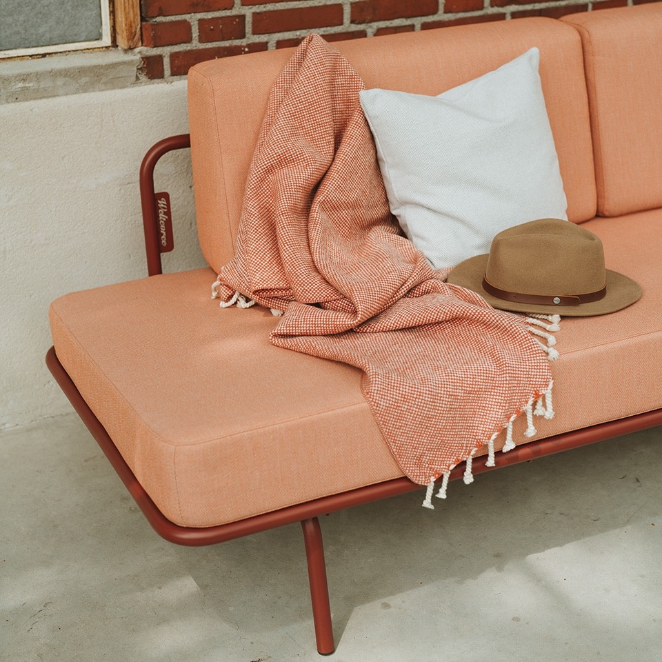 Weltevree Sofabed - Orange Cushion Orange Cushion/Red Frame + cover - STOCK ITEM