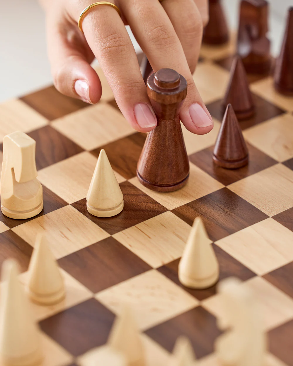 PRINTWORKS Wood chess - The Minimalist