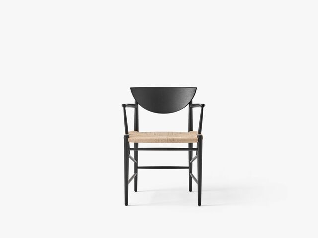 &Tradition Drawn HM4 Armchair