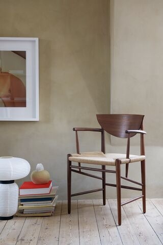 &Tradition Drawn HM4 Armchair