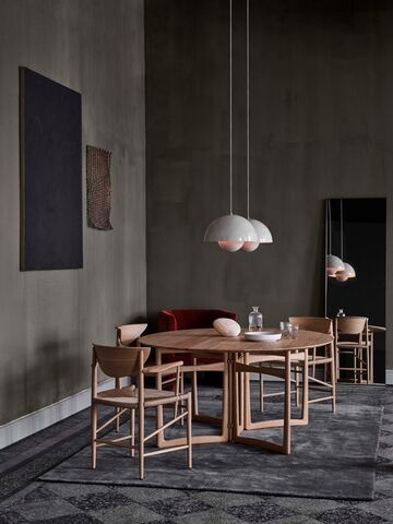 &Tradition Drawn HM4 Armchair
