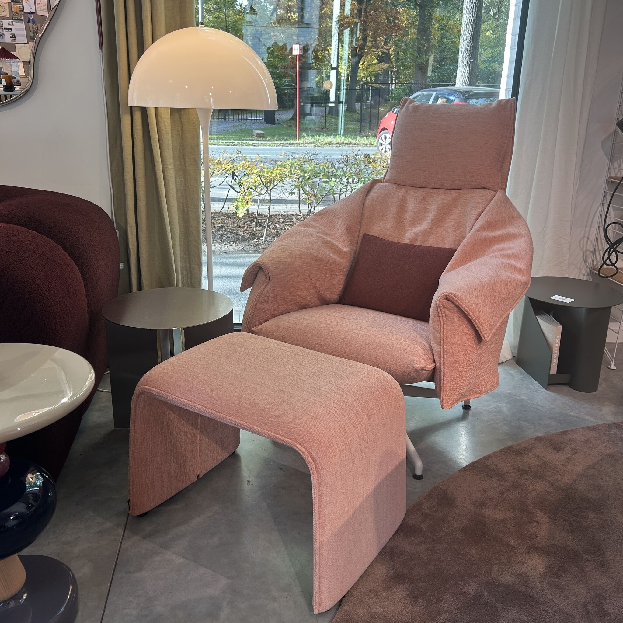 Vitra Bascule tillborg Configuratie - Aluminium Chalk/Iroko Salmon