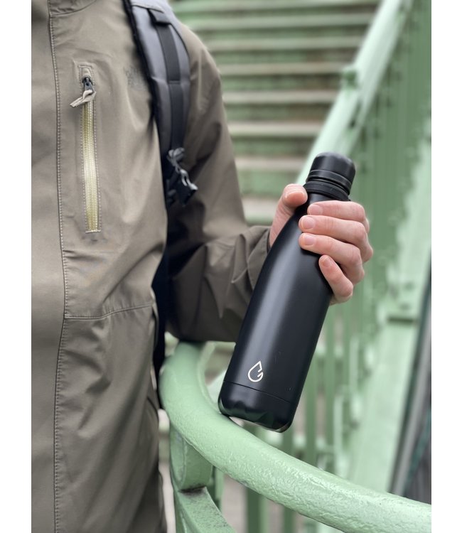 Wattamula Luxe design eco RVS waterfles zwart 500 ml - extra dop met rietje en carrier