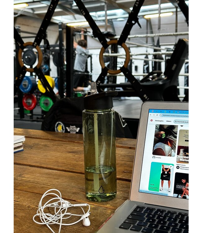 MOVE waterfles met rietje olijfgroen transparant 700 ml