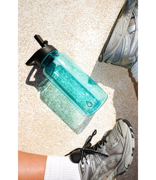 MOVE waterfles lichtblauw transparant 1 liter - dop met rietje en sportdop