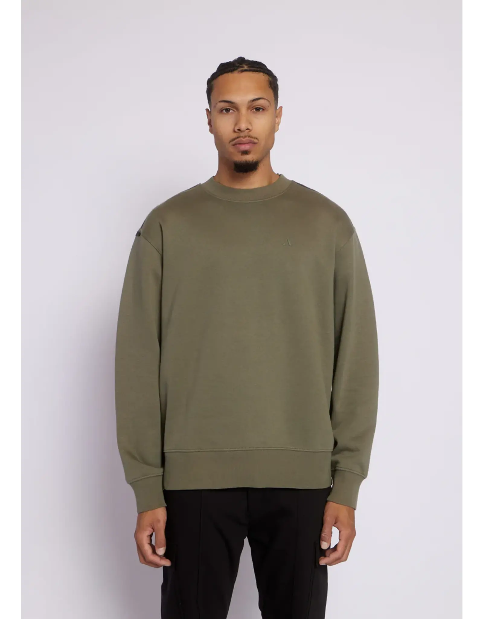 AEDEN VIGGO SWEATER