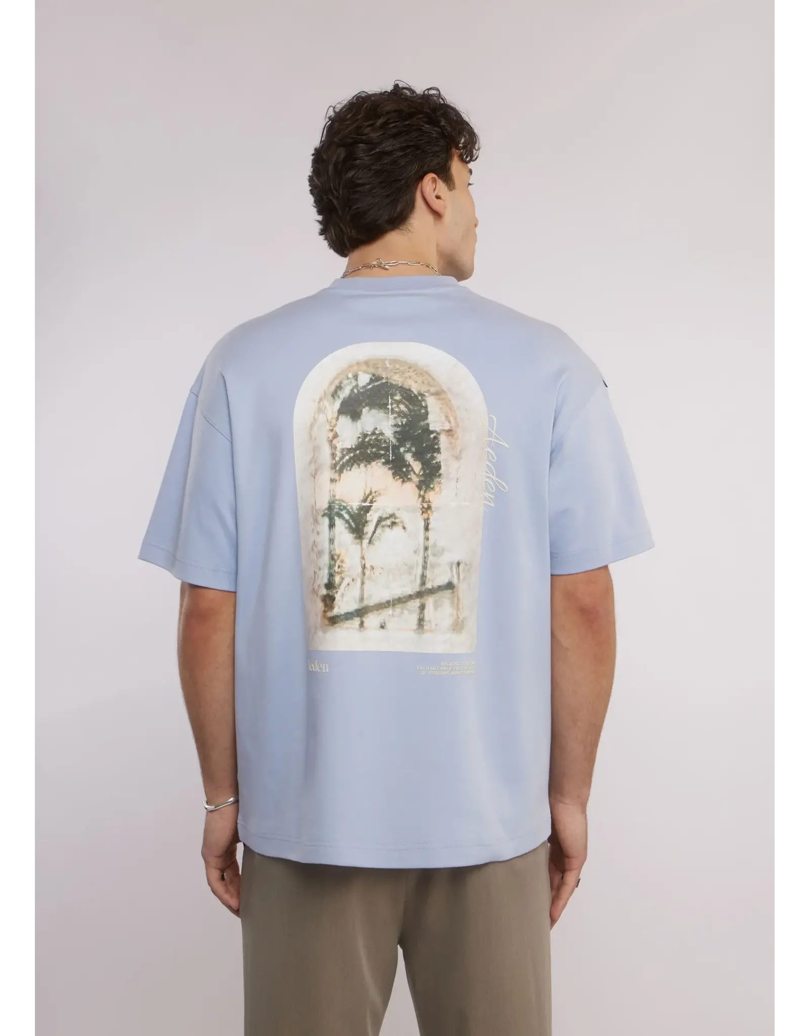 AEDEN DAIZ TEE - CORN BLUE