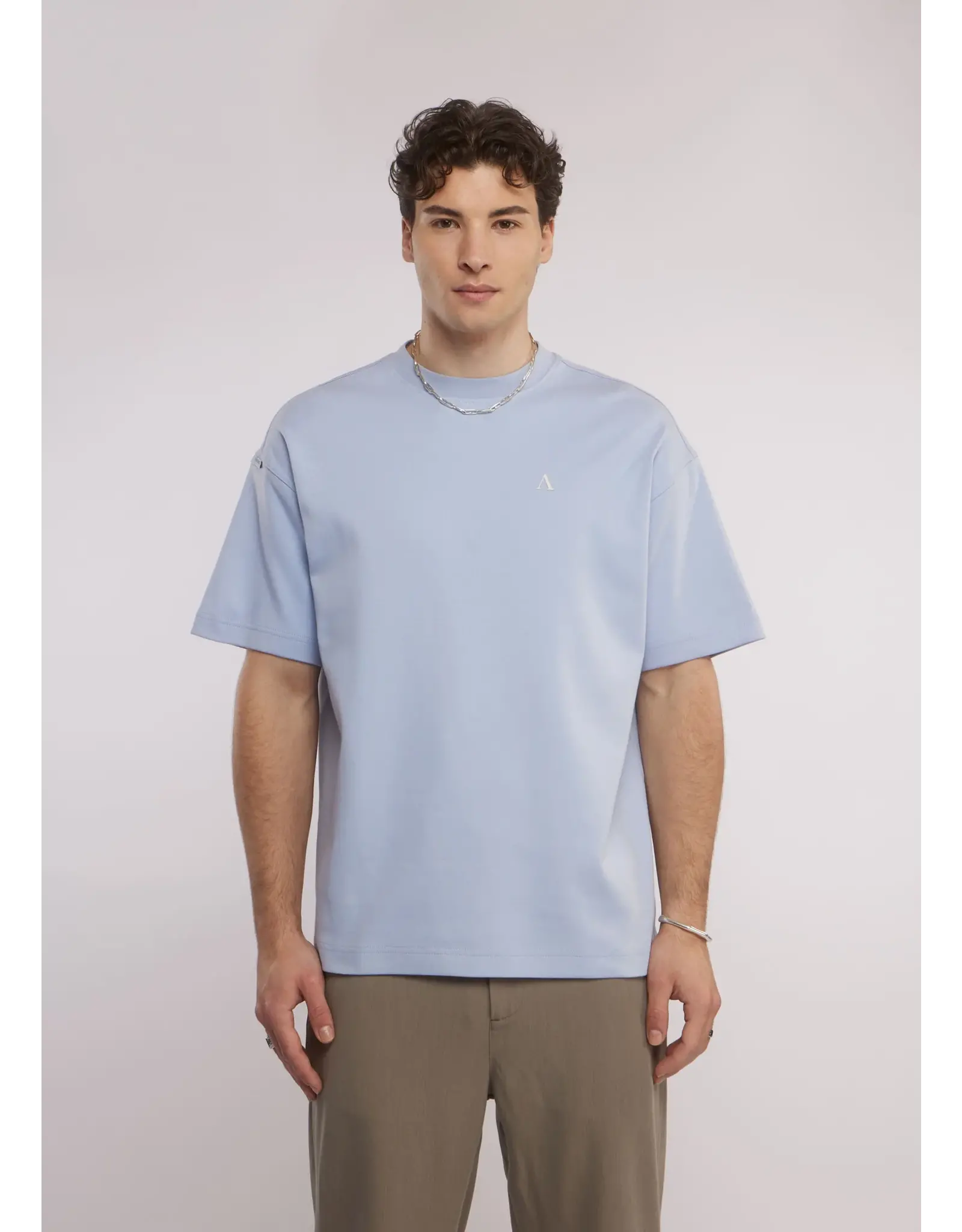 AEDEN DAIZ TEE - CORN BLUE