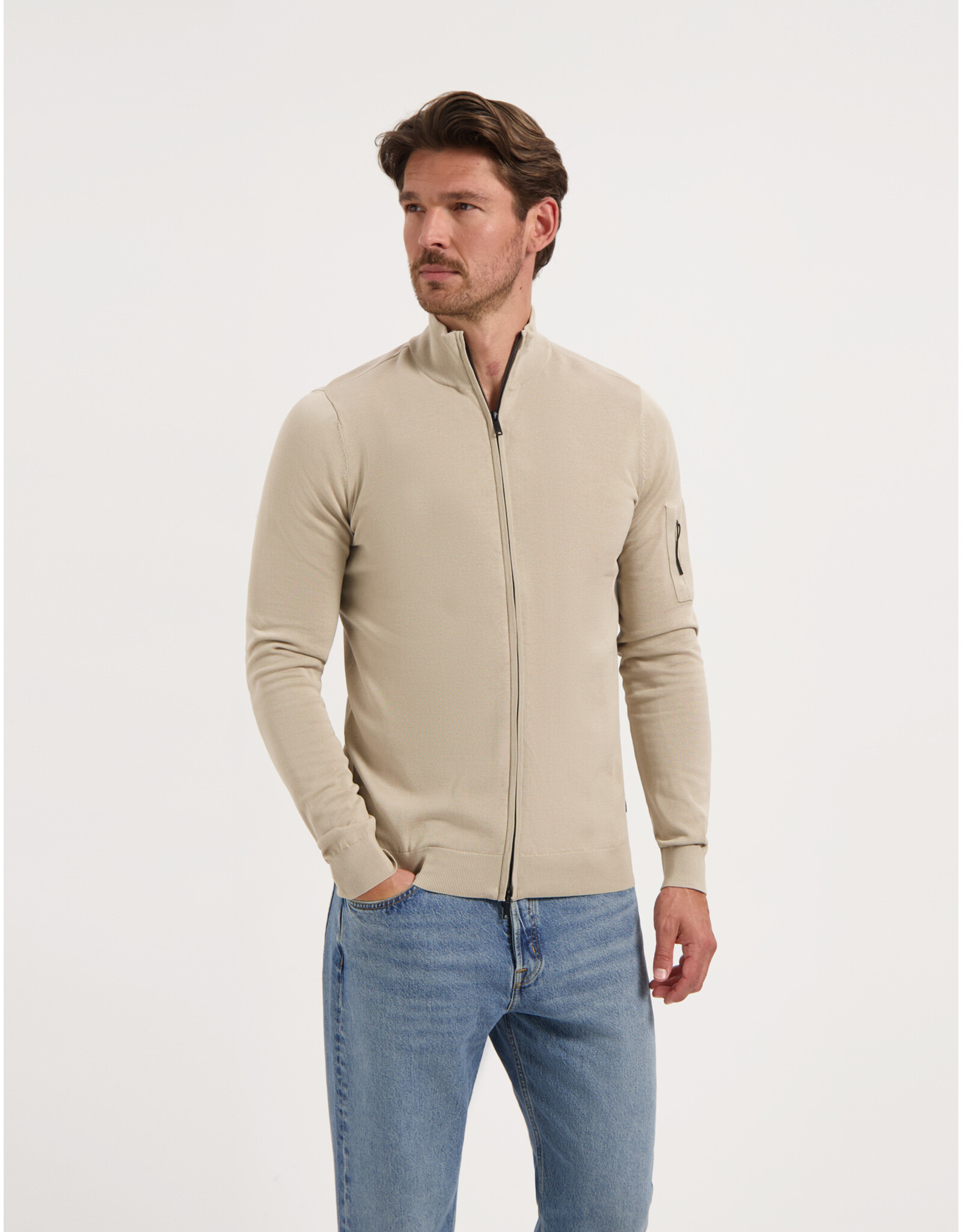 SAINT STEVE  HILTON SAND