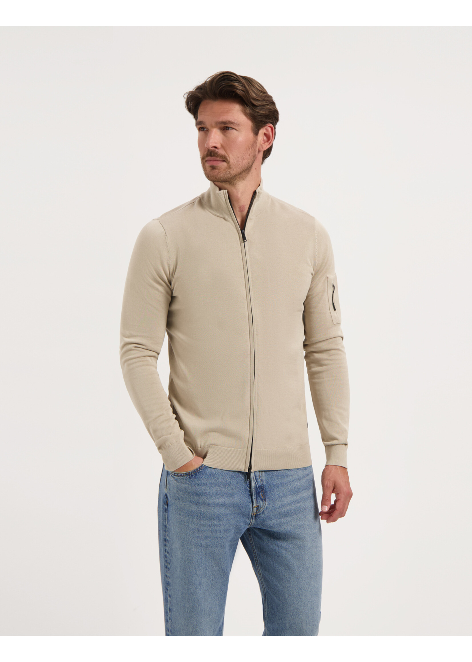 SAINT STEVE  HILTON SAND