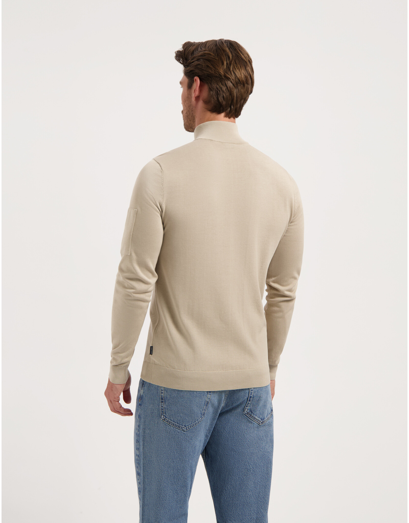 SAINT STEVE  HILTON SAND