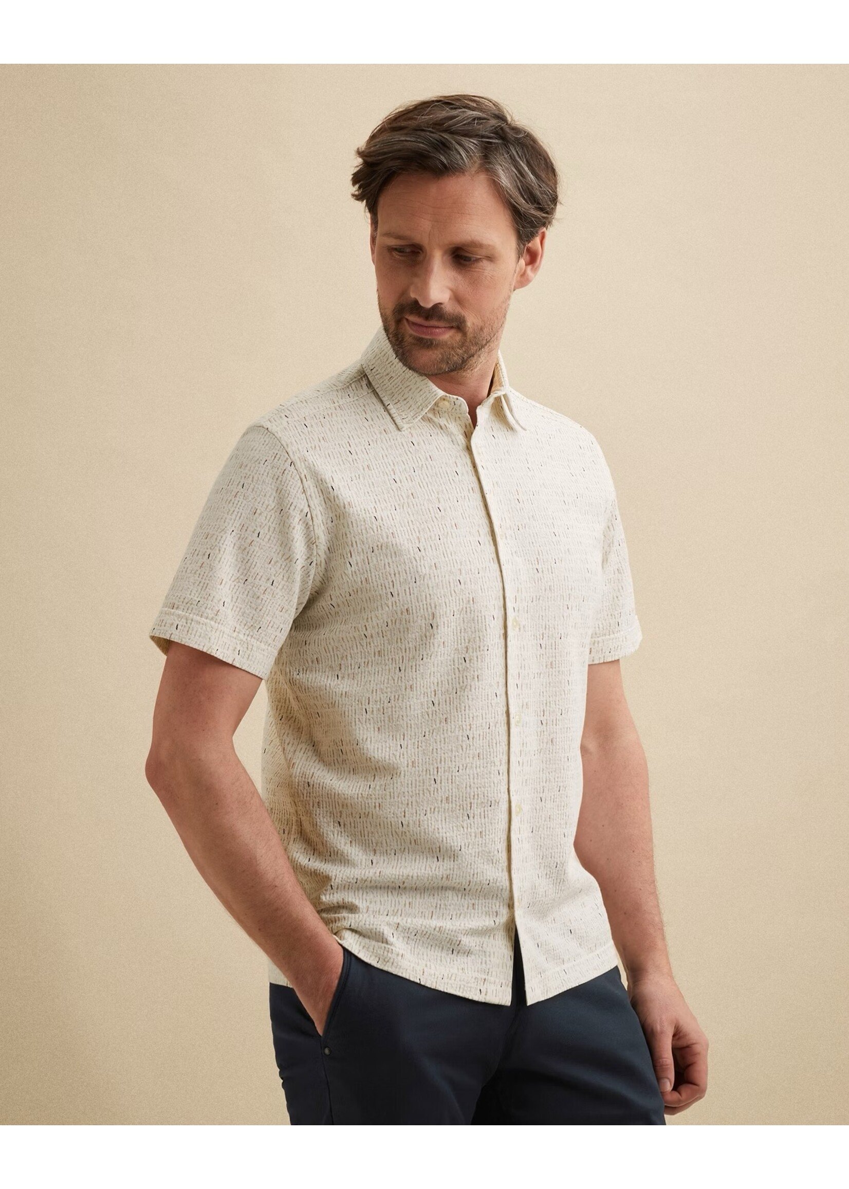 VANGUARD  OVERHEMD MET ALLOVER PRINT EN KORTE MOUWEN- CLOUD DANCER