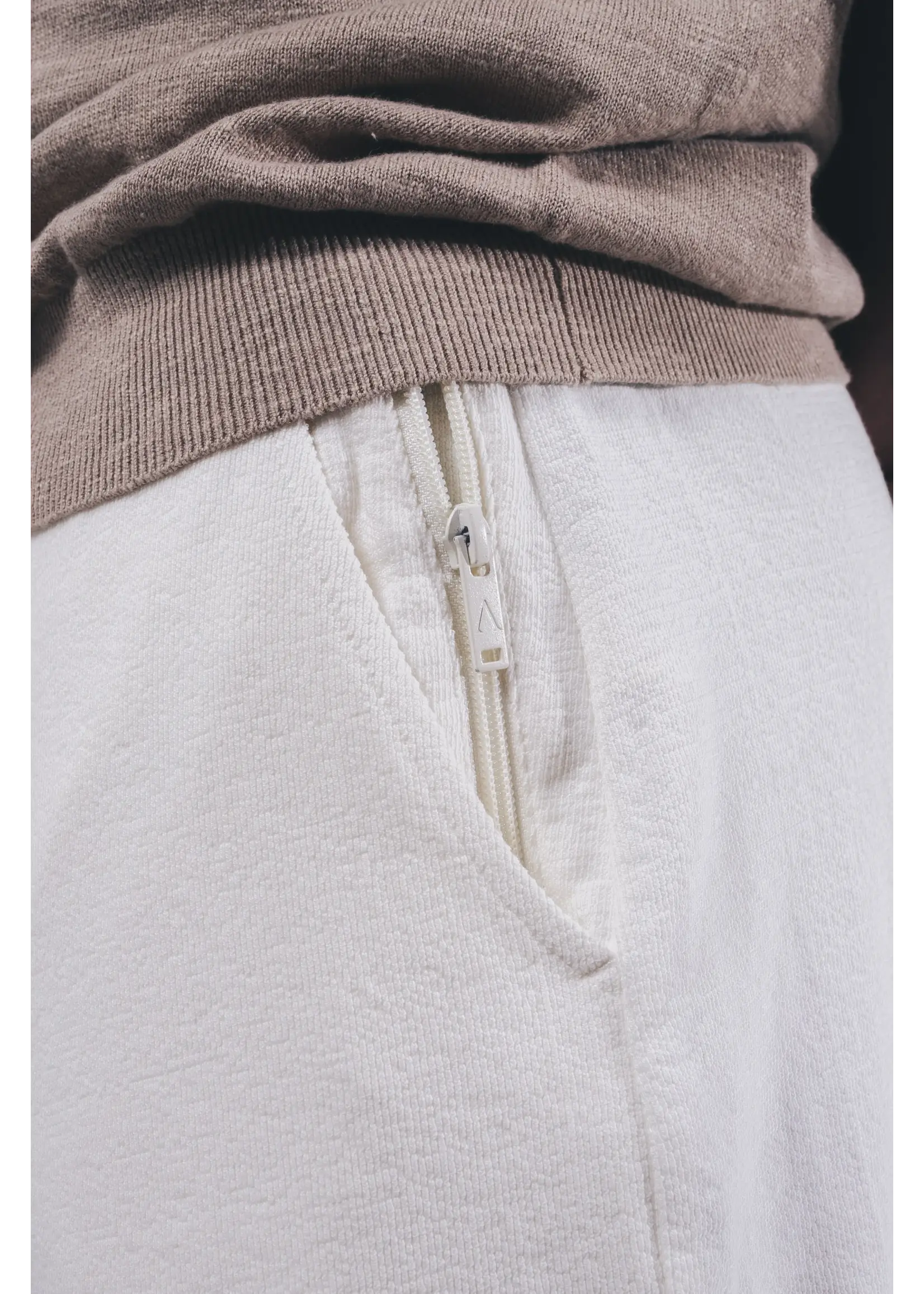 AEDEN JIMMY SHORTS OFF WHITE