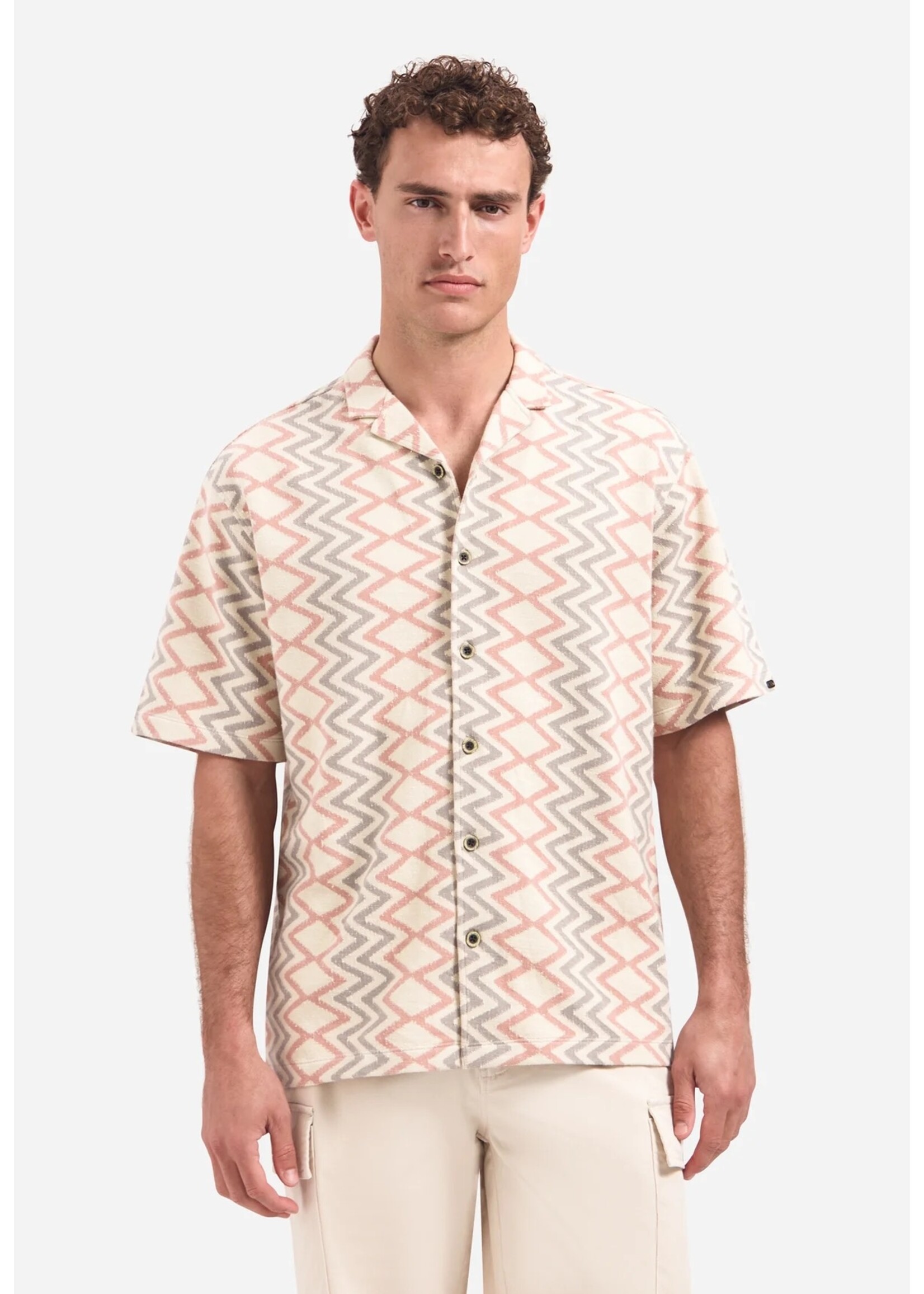 NO EXCESS  Overhemd met korte mouwen en zigzagprint