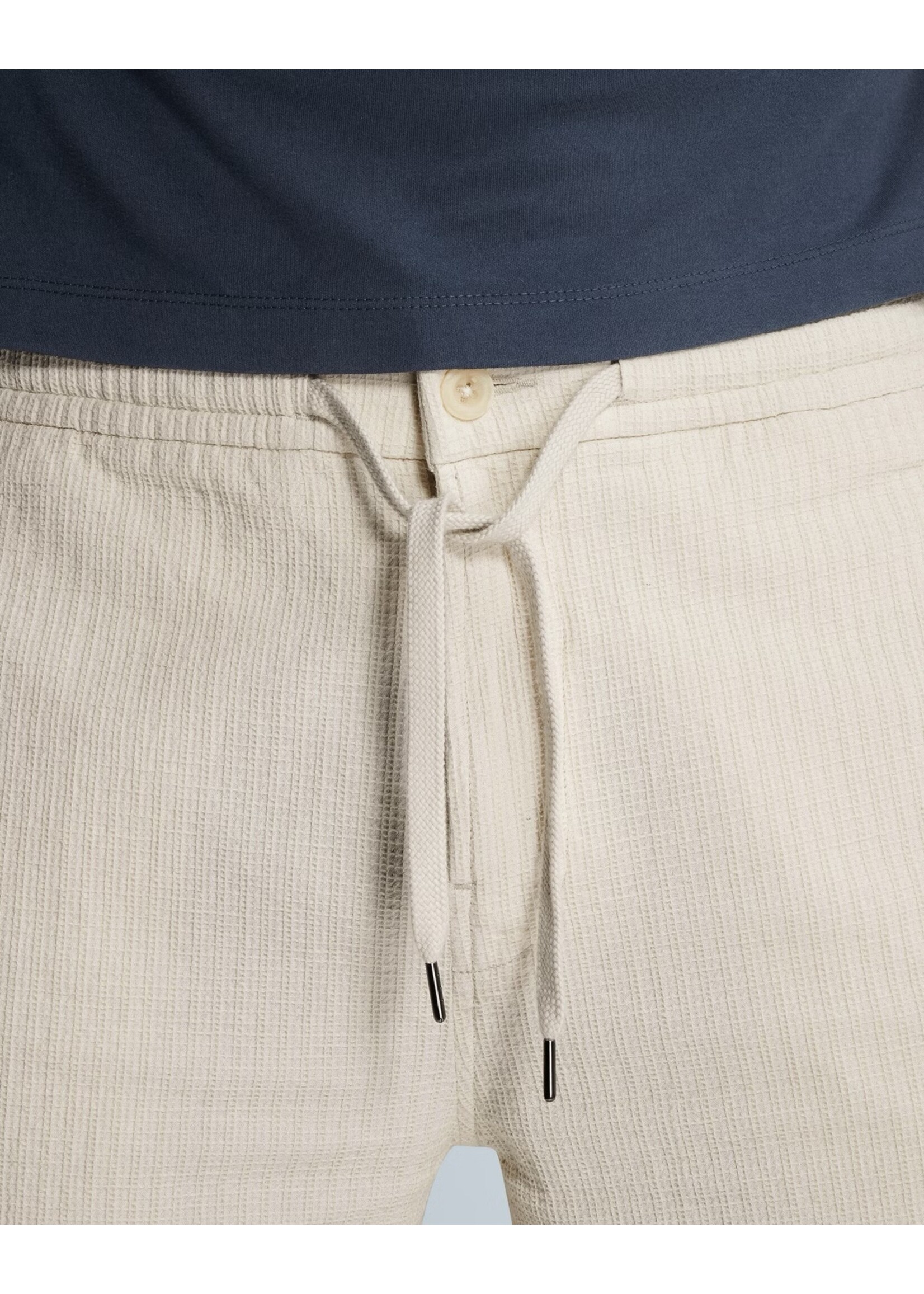 CAST IRON REGULAR FIT CHINO SHORTS
