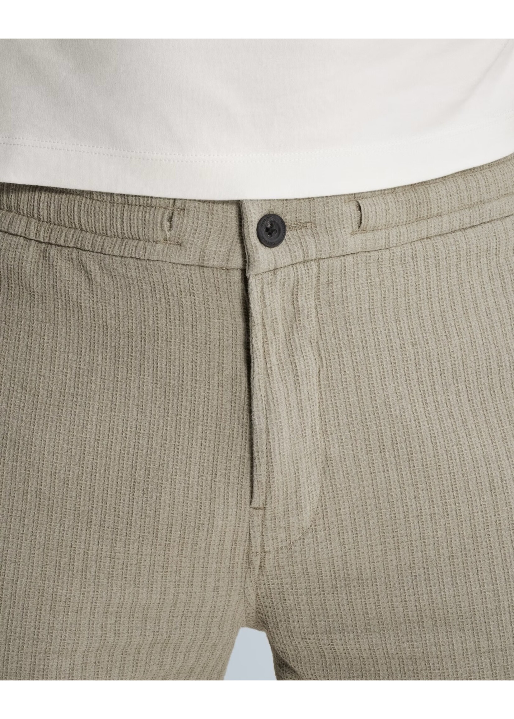 CASTIRON REGULAR FIT CHINO SHORTS - Vetiver