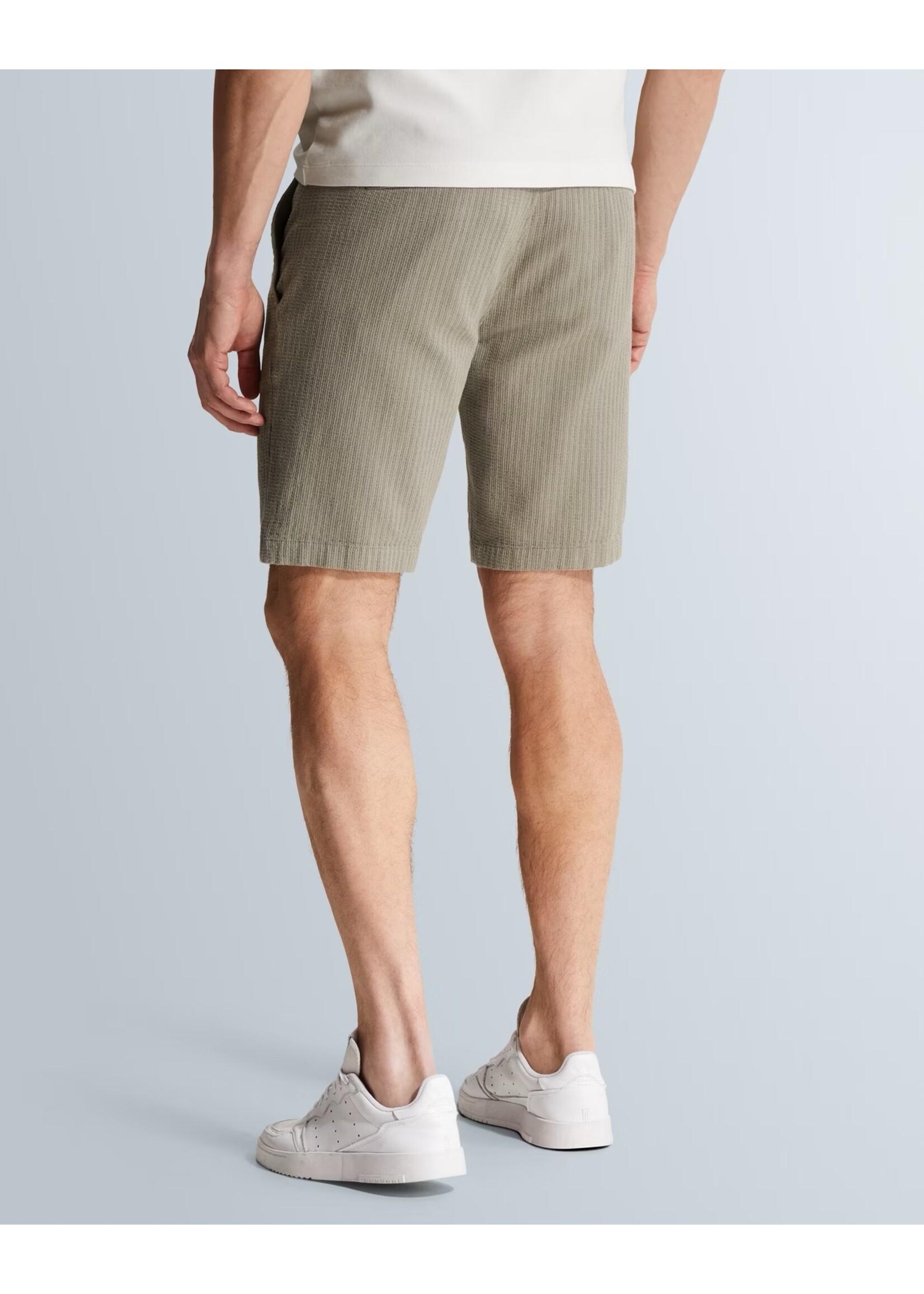 CASTIRON REGULAR FIT CHINO SHORTS - Vetiver