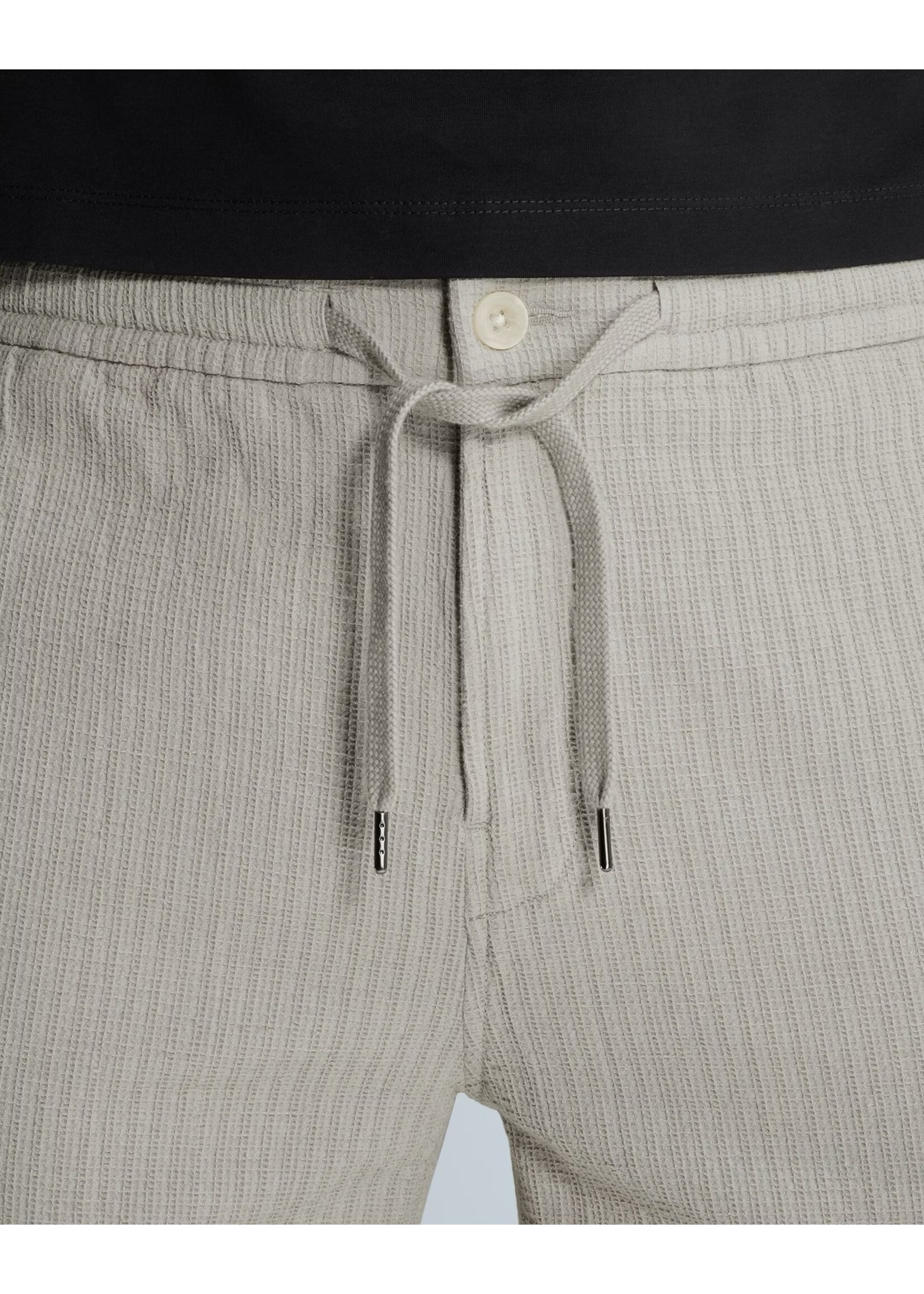CASTIRON REGULAR FIT CHINO SHORTS - Limestone