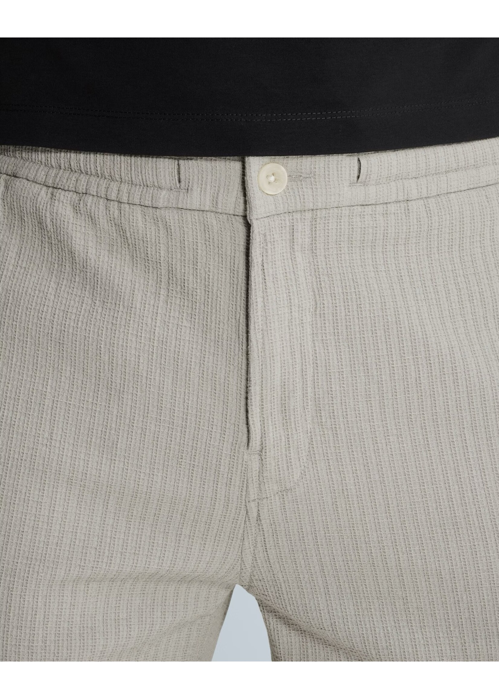 CASTIRON REGULAR FIT CHINO SHORTS - Limestone