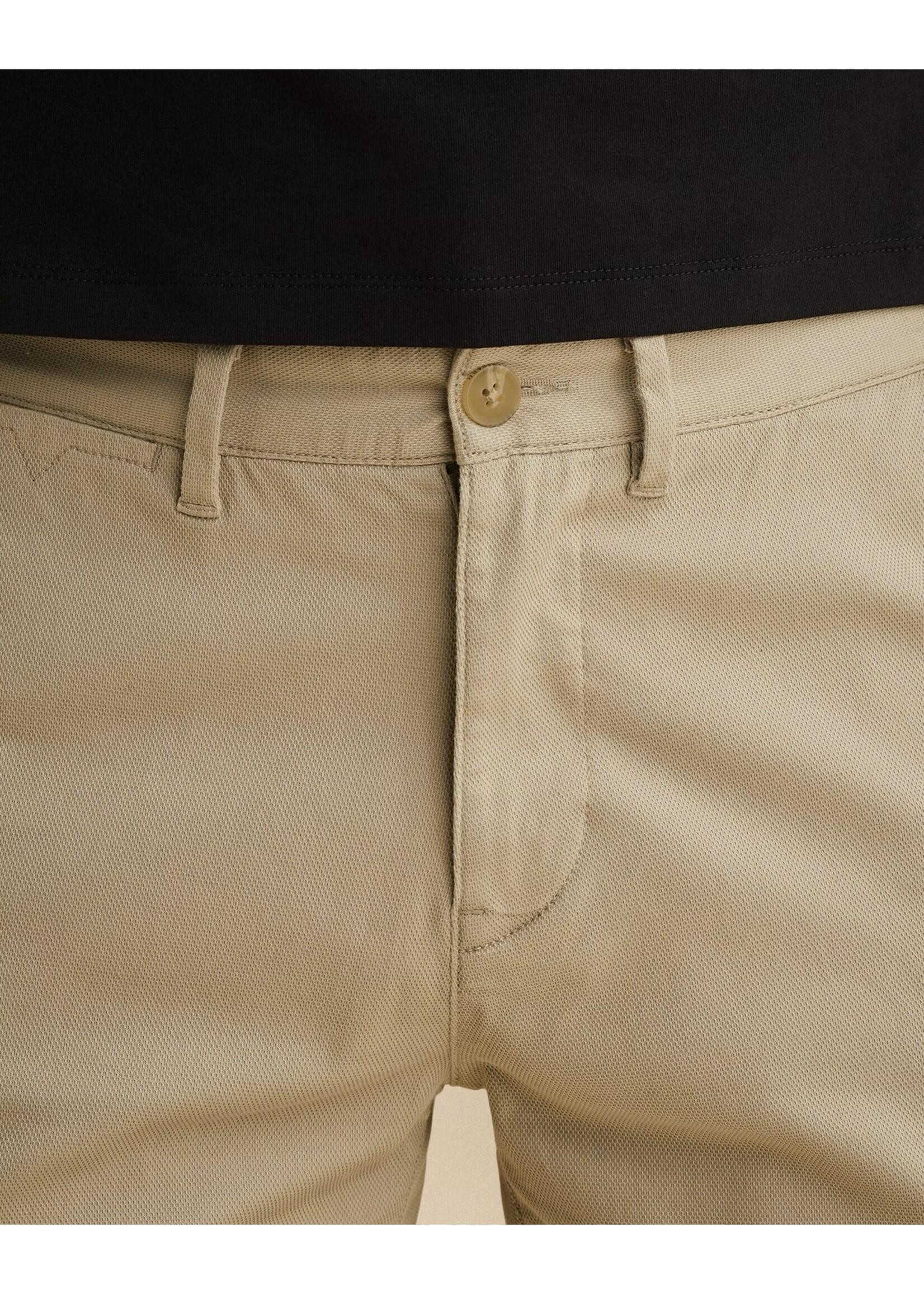 VANGUARD  V65 REGULAR FIT SHORTS - BEIGE