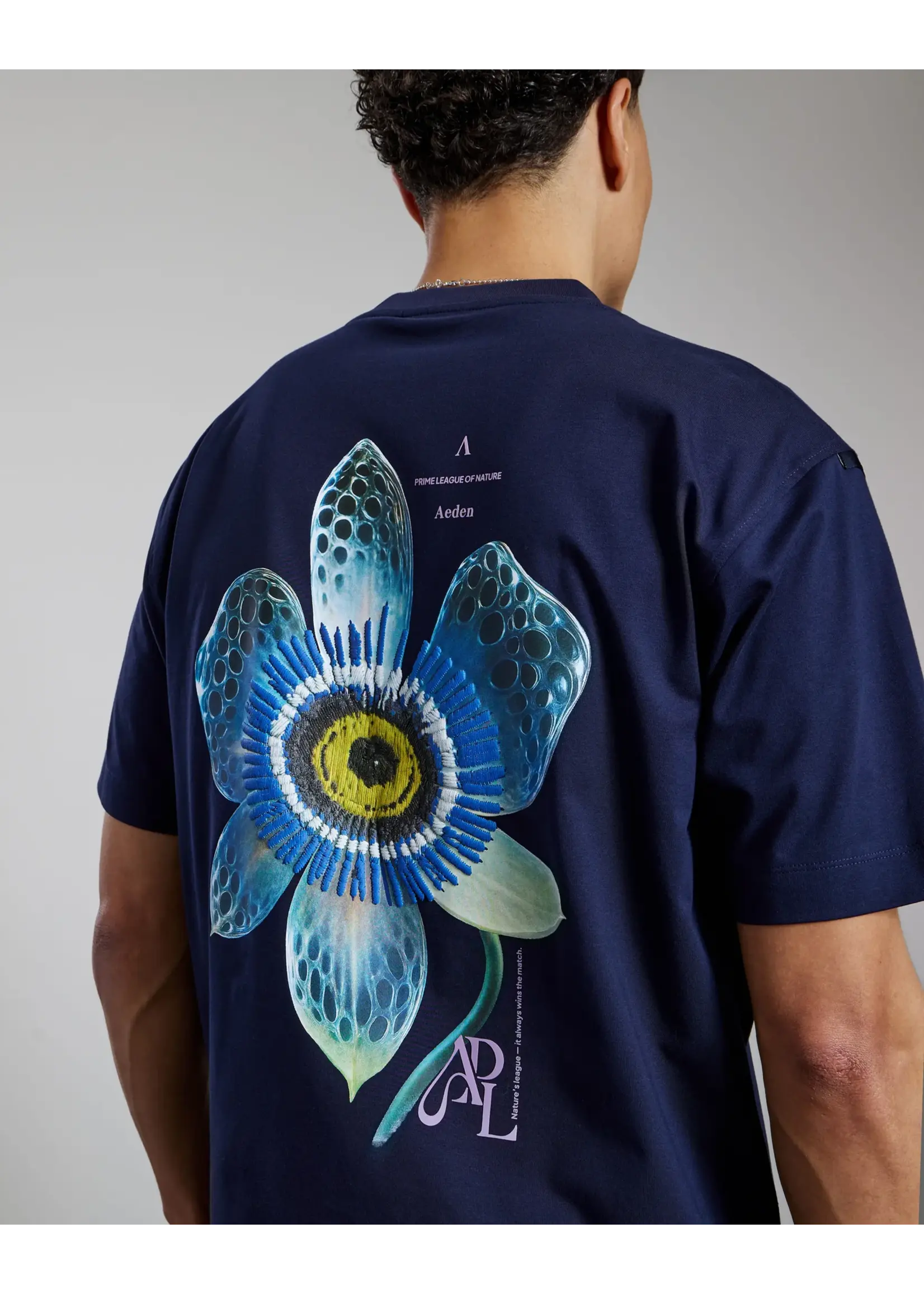 AEDEN LUCERIS TEE