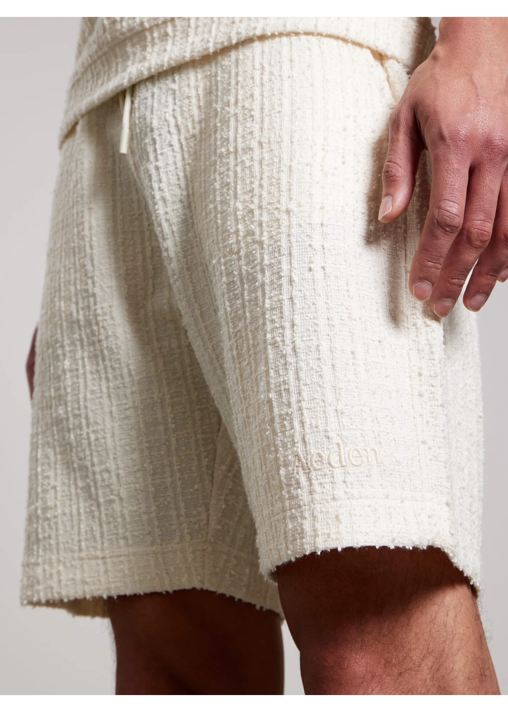 AEDEN AKI SHORTS | OFF-WHITE