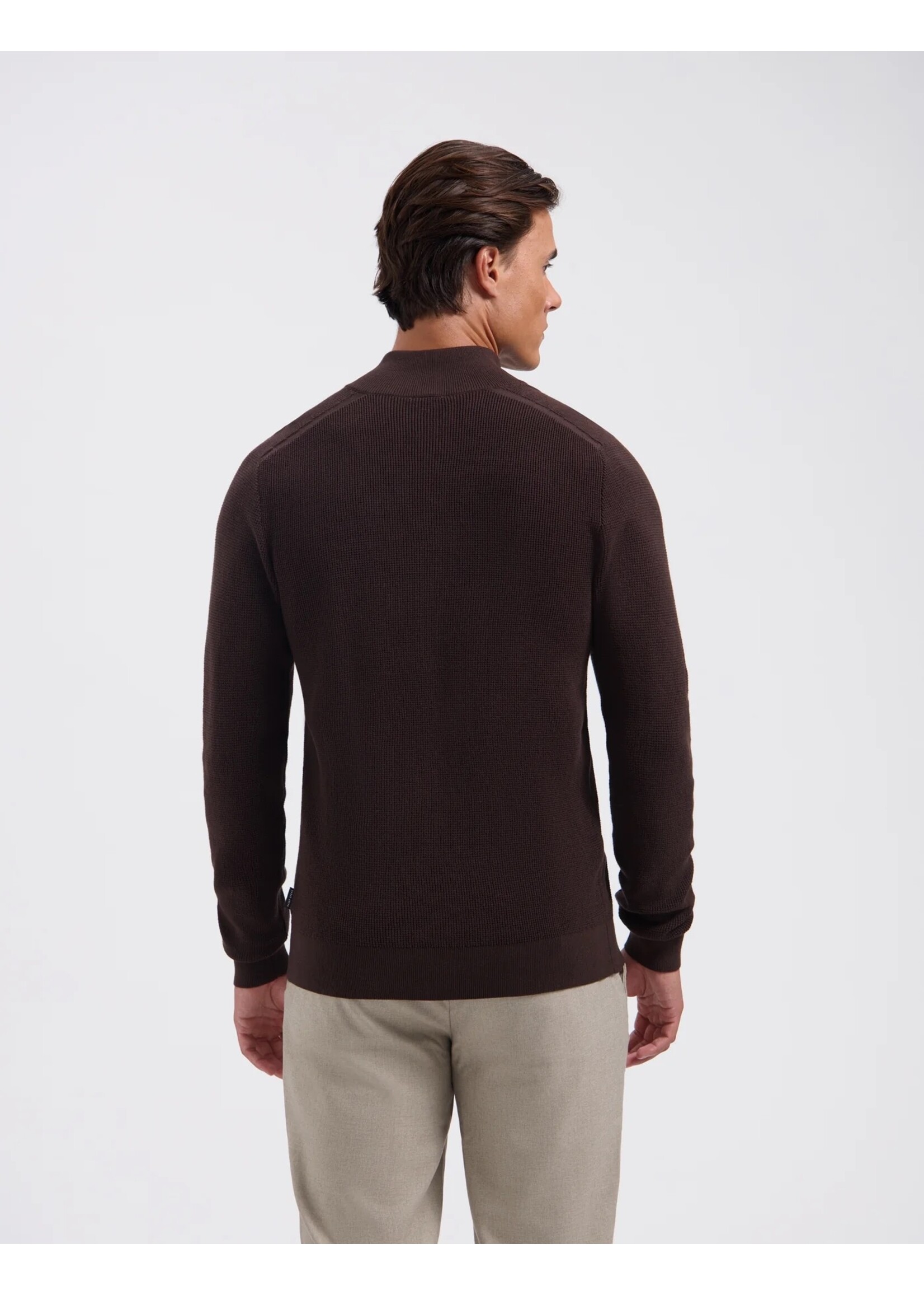 SAINT STEVE  SAINT STEVE knitted vest - koffie elco