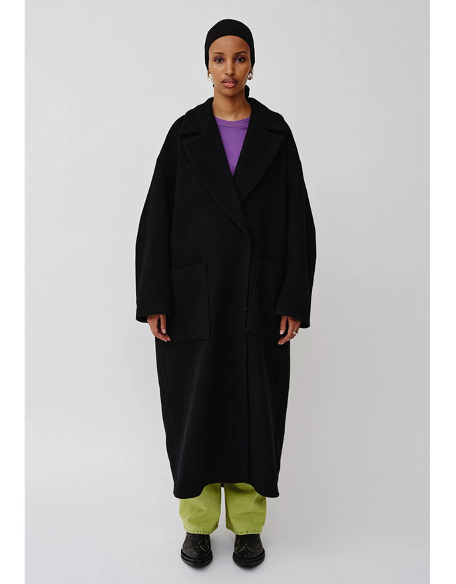 Carnie Long Coat Black - JPH Store