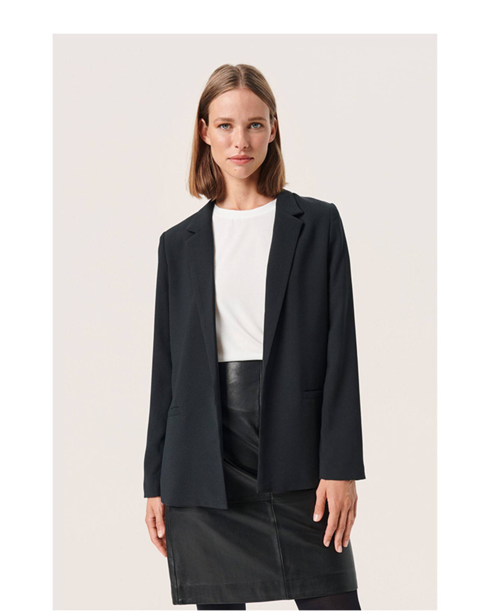 Soaked in Luxury SOAKED IN LUXURY SHIRLEY BLAZER - BLACK