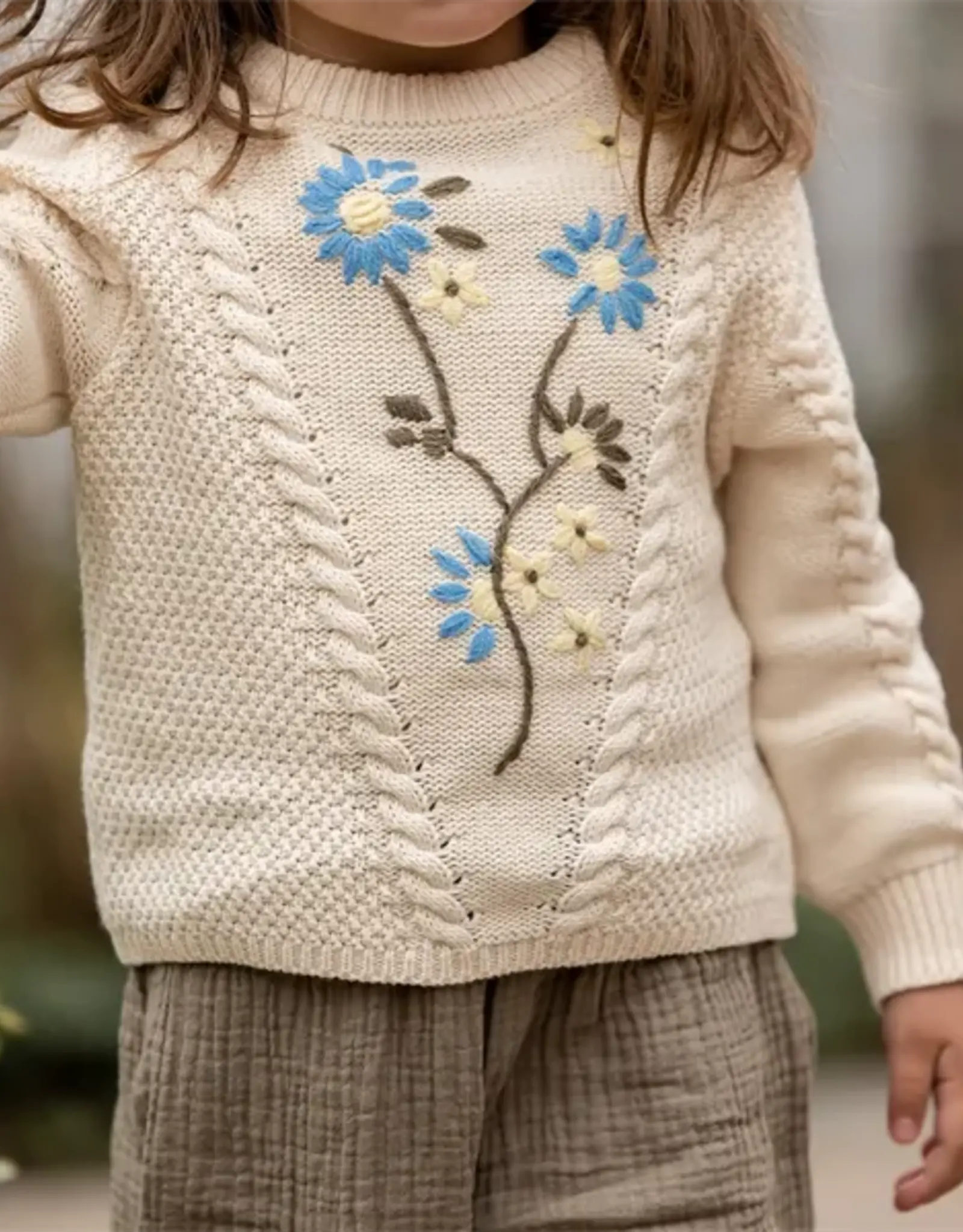 Fliink FLIINK FLOWER EMBROIDERED PULLOVER - SANDSHELL