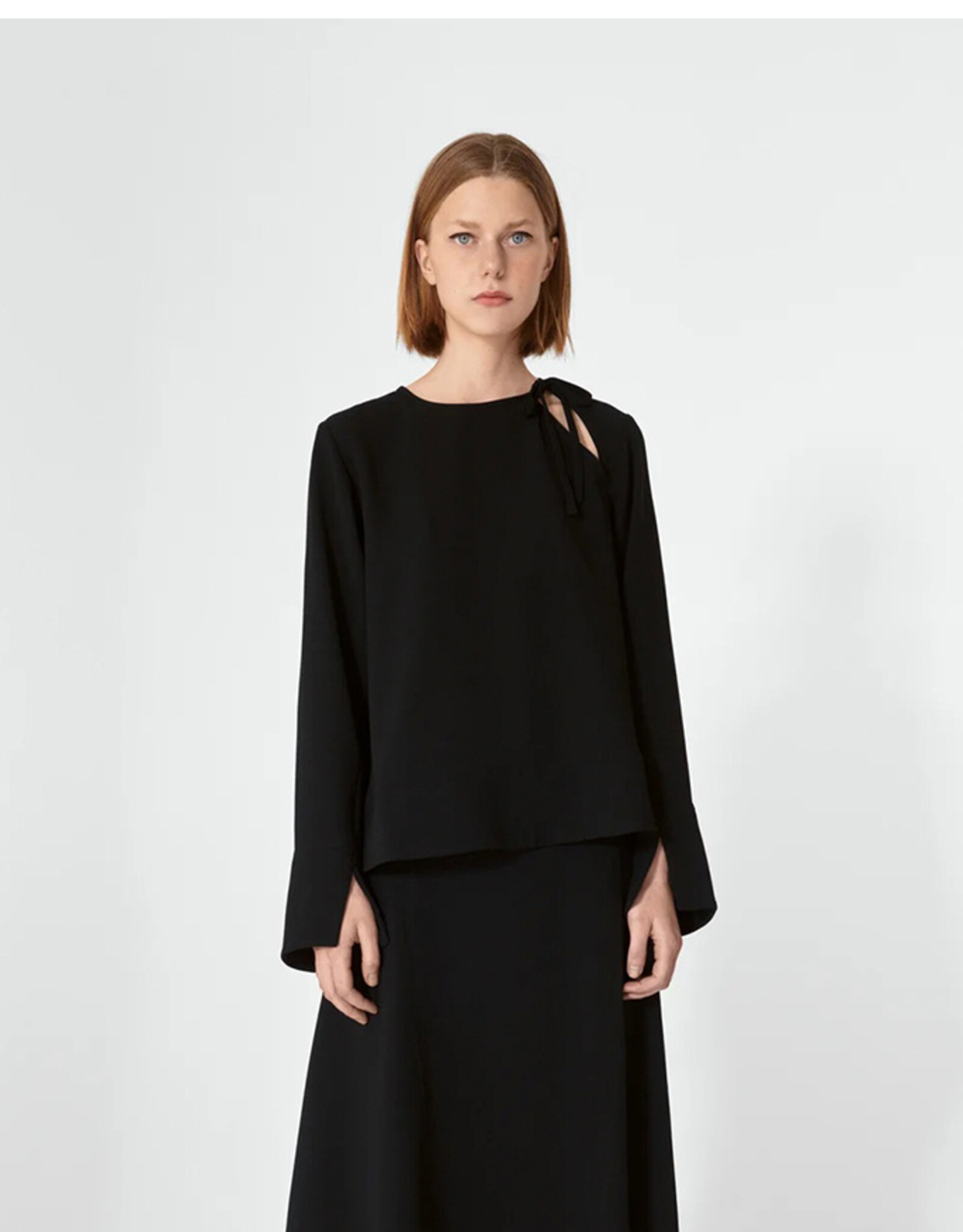 Lovechild LOVECHILD AKARI BLOUSE - BLACK