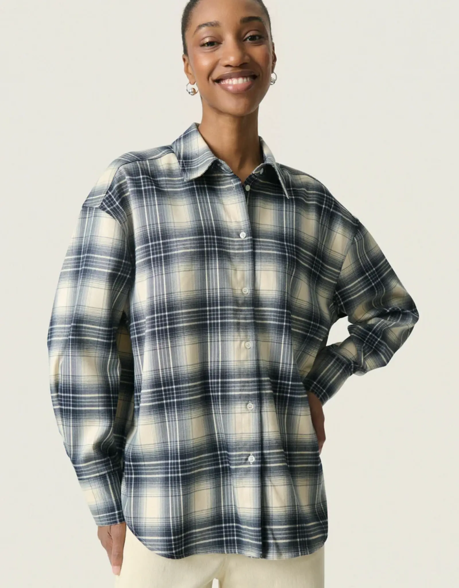 Soaked SOAKED IN LUXURY PAMALA SHIRT - CHECKERED BLUE