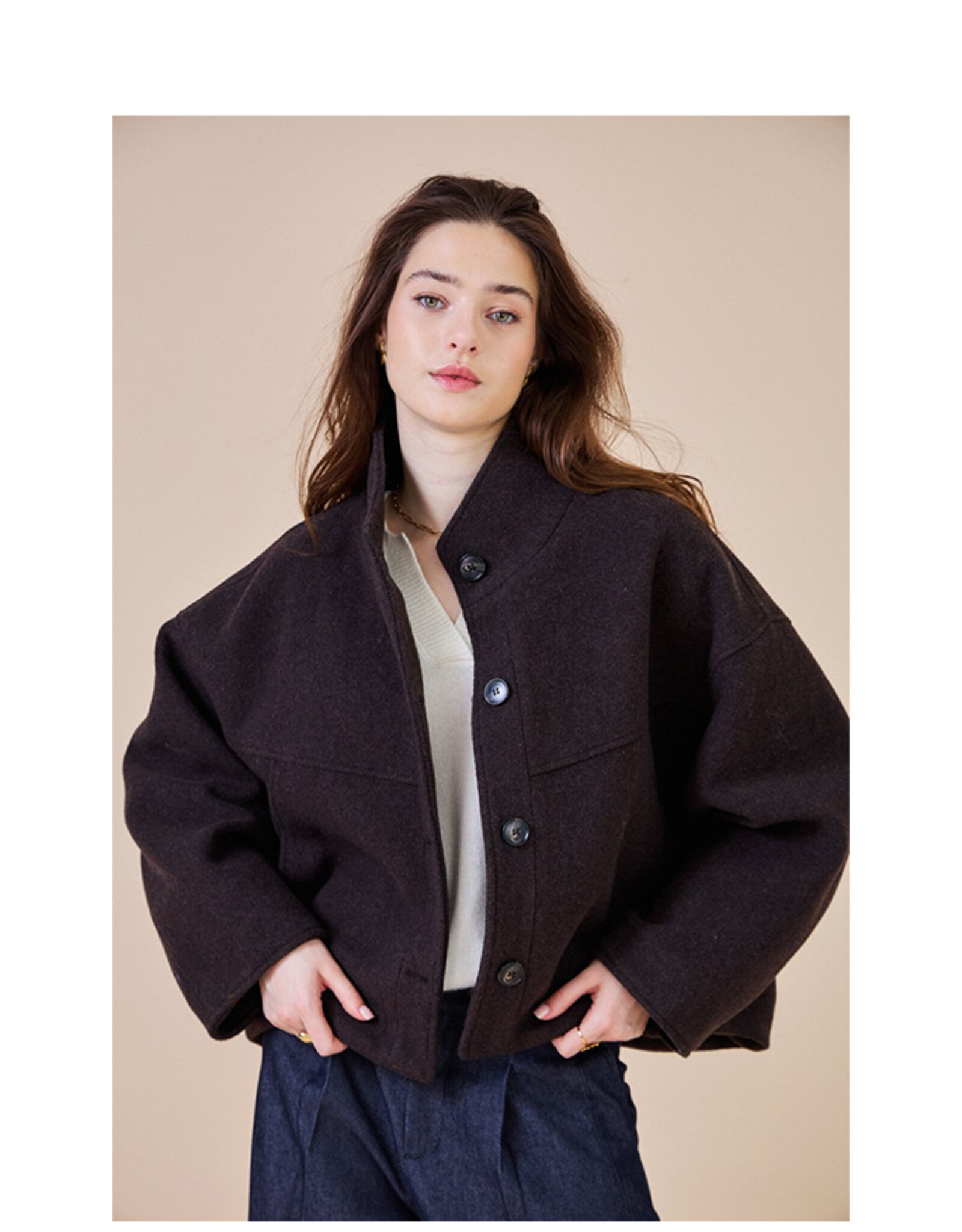 SEE U SOON SHORT COAT - BROWN