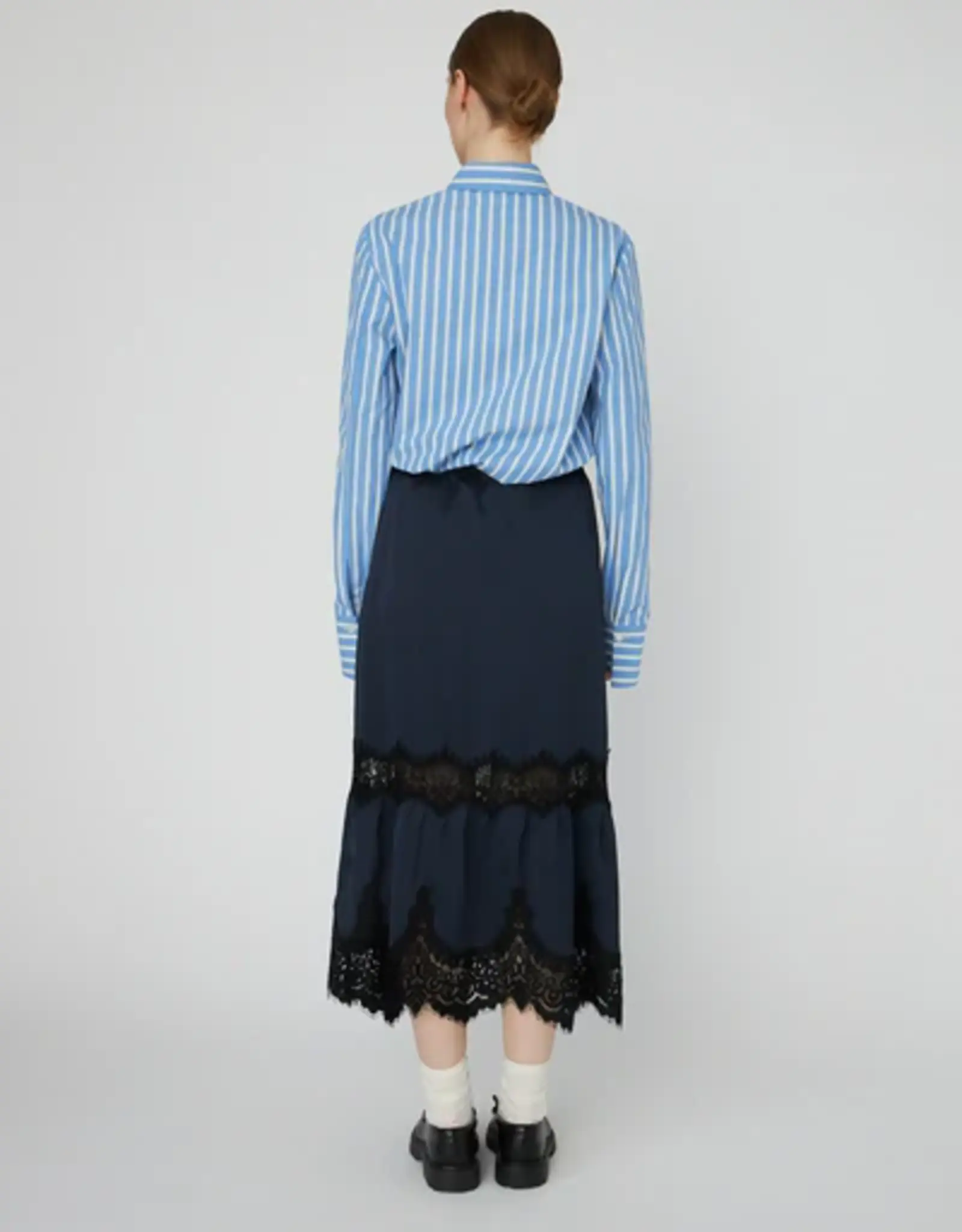 STELLA NOVA DELICATE LACE MIDI SKIRT - ULTRA NAVY