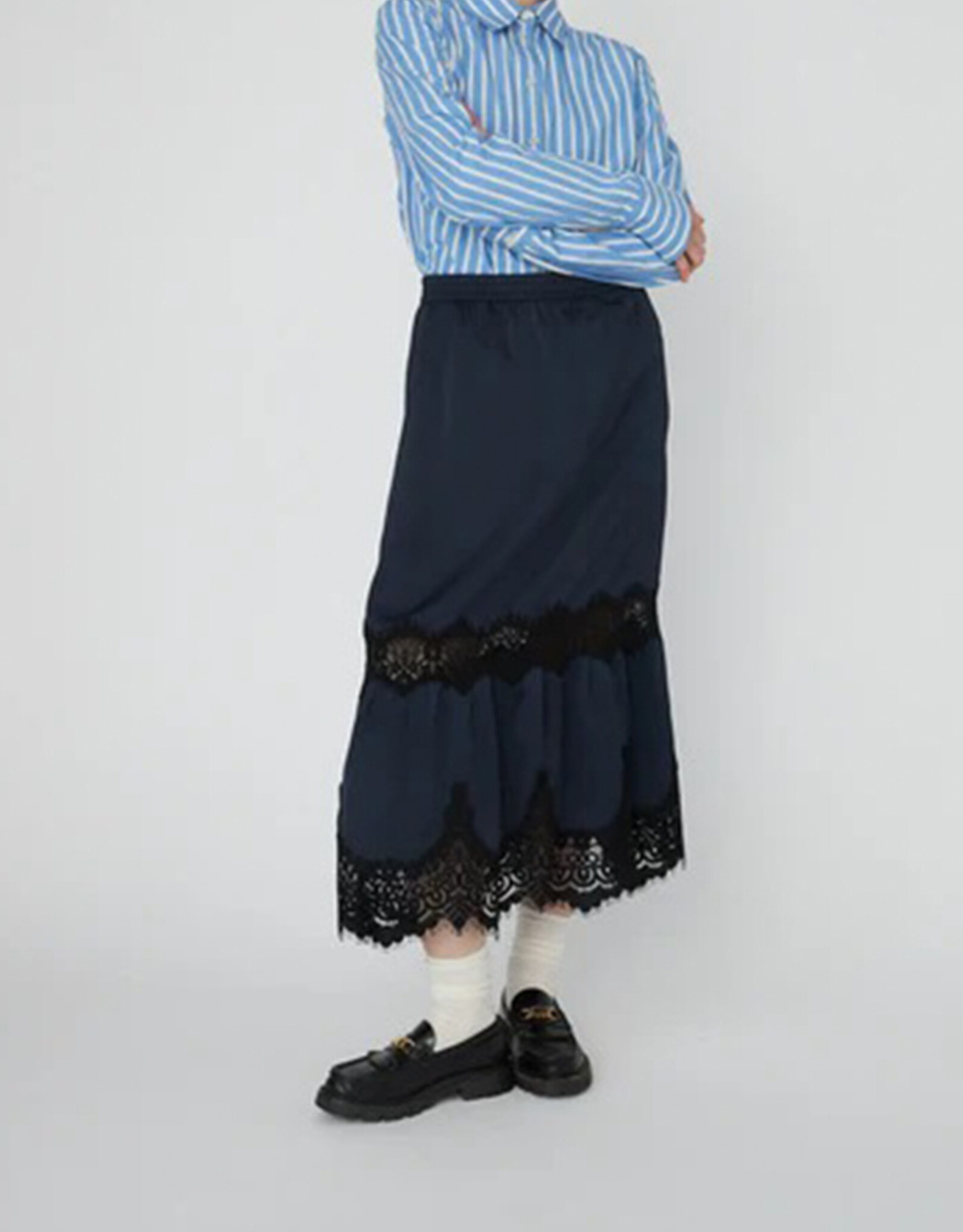 STELLA NOVA DELICATE LACE MIDI SKIRT - ULTRA NAVY