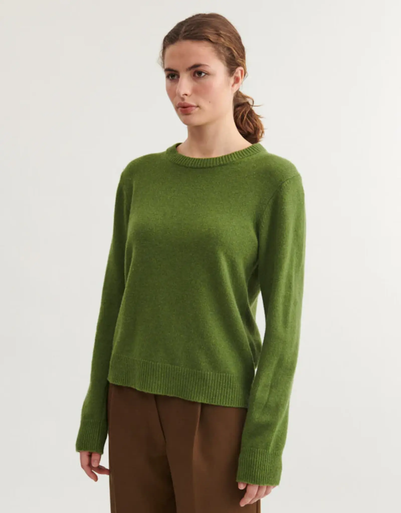 BASIC APPAREL CADY O NECK SWEATER - MAFLY