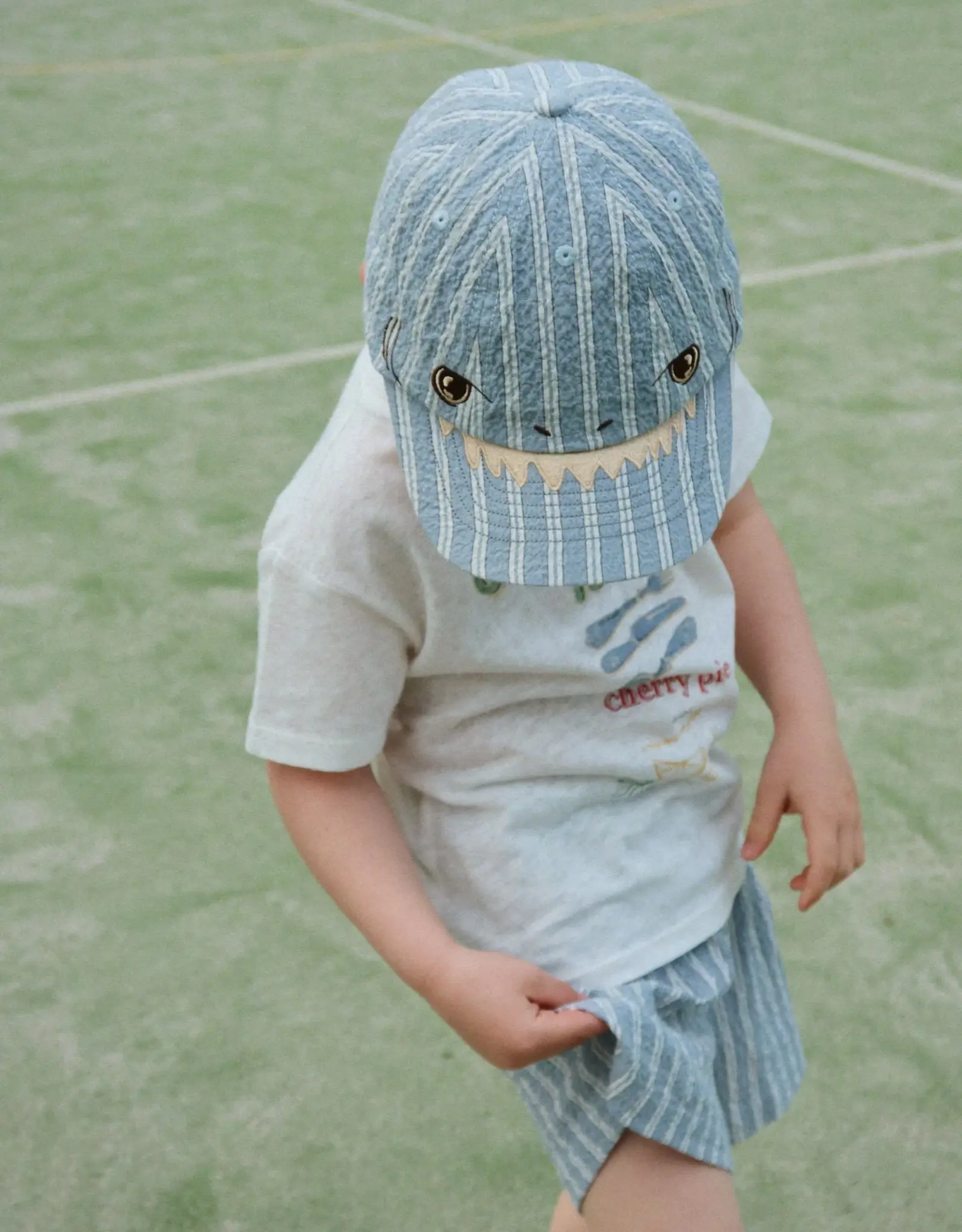 Konges Slojd KONGES SLØJD ELLIOT SHARK CAP - TRIO BLUE STRIPE