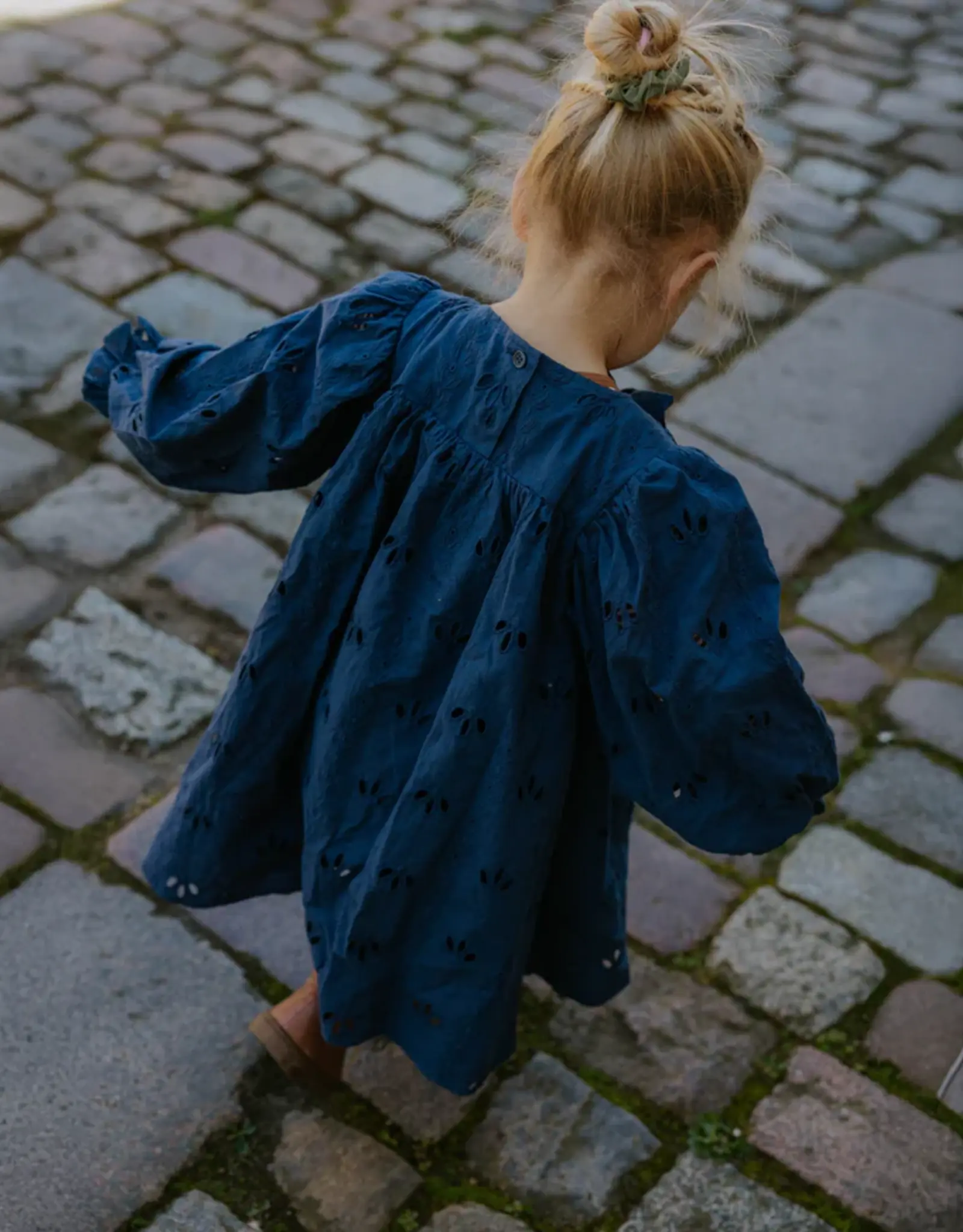 Fliink FLIINK CAMMA BOW DRESS - INSIGNIA BLUE